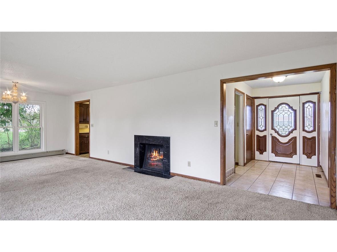 1413 E Clairemont Avenue Eau Claire WI 54701 1591062 image6