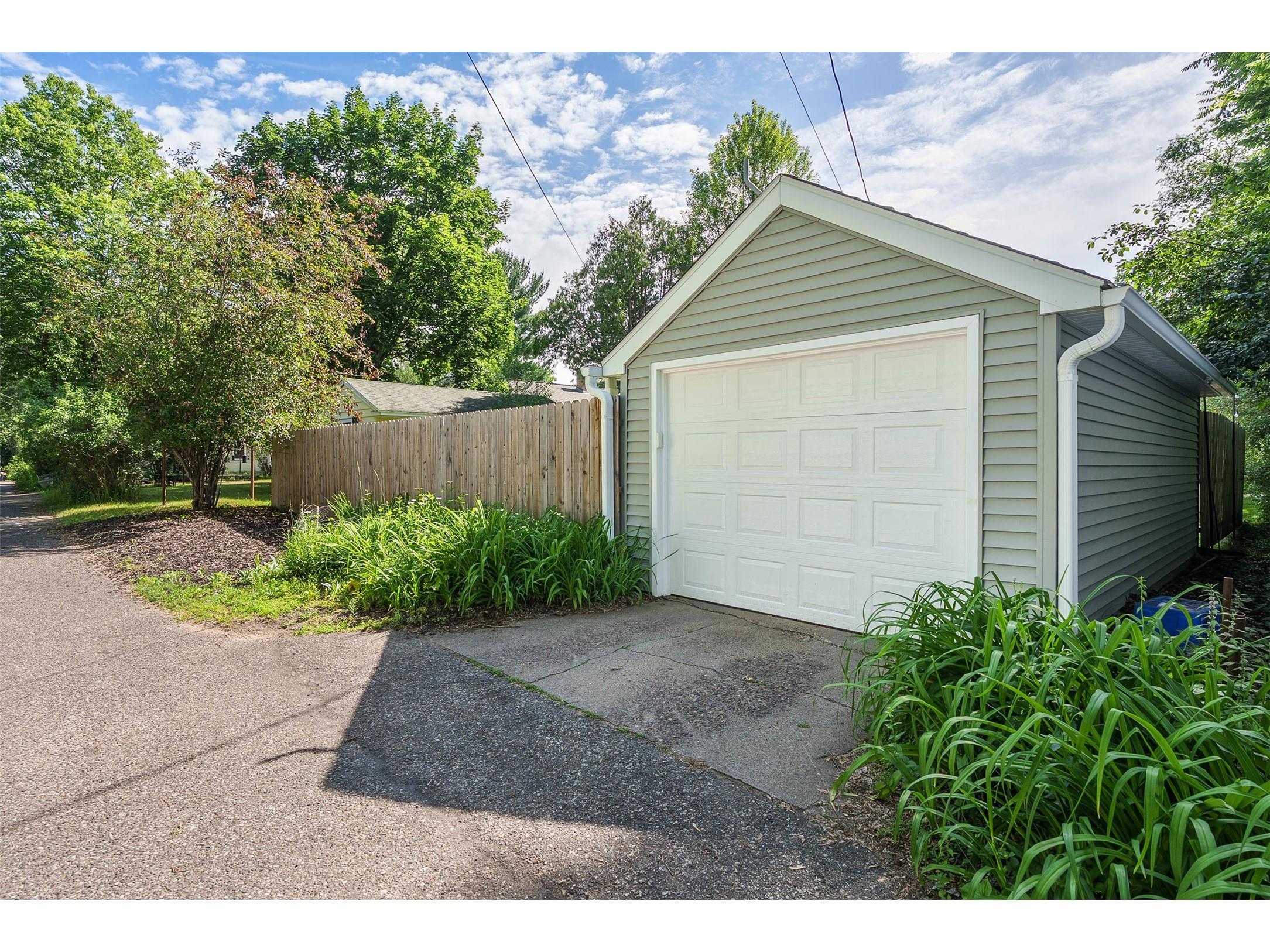 1414 Drummond Street Eau Claire WI 54701 1602776 image45
