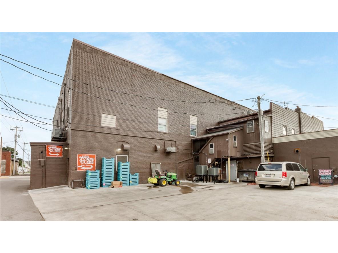 1418 Main Street Bloomer WI 54724 1592875 image23