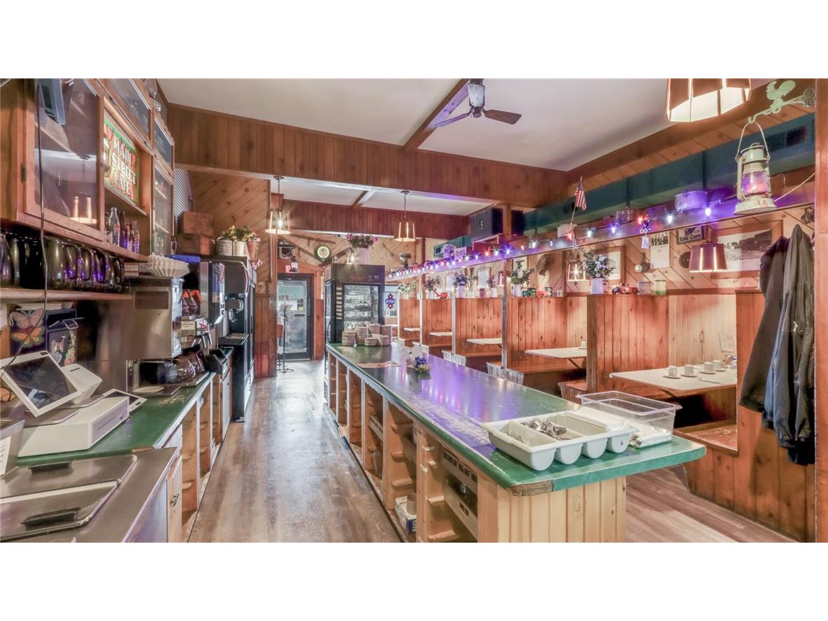 1418 Main Street Bloomer WI 54724 1592875 image3