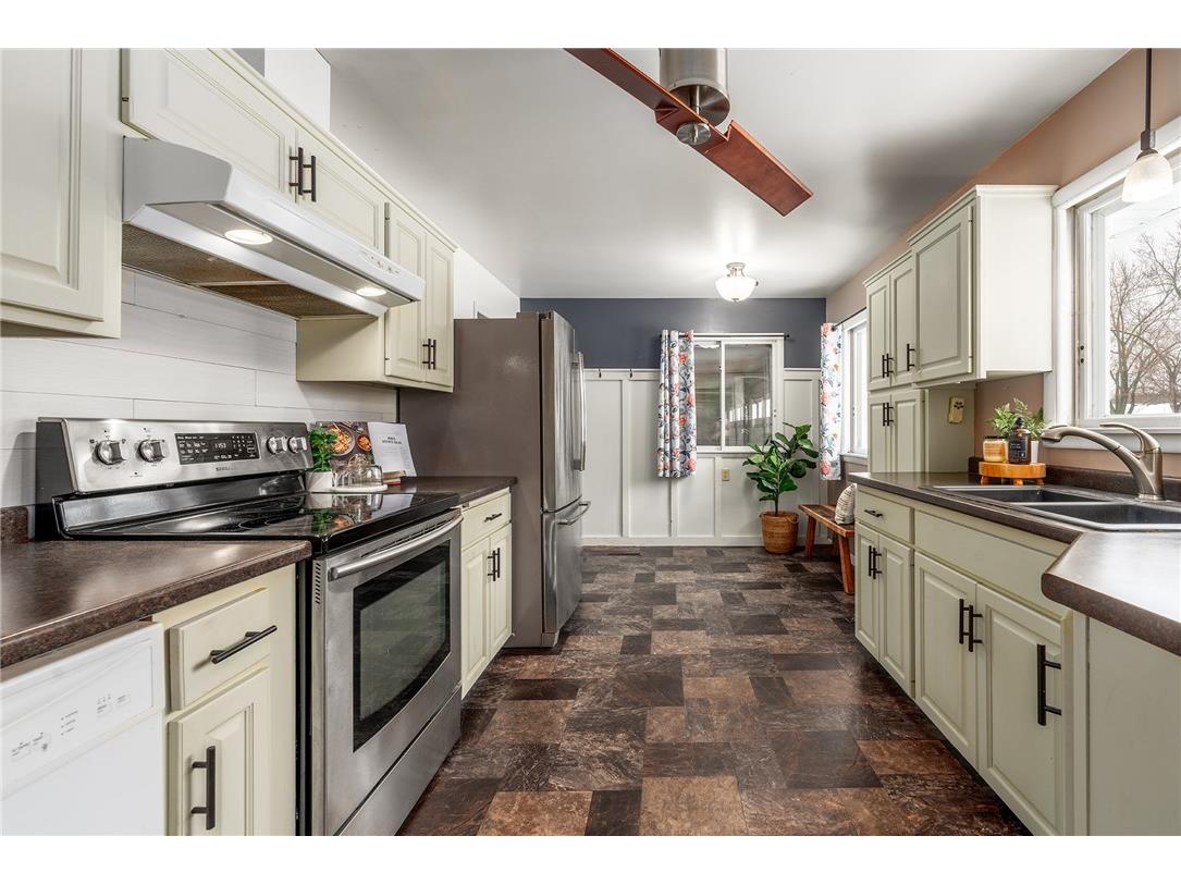 1421 Loffler Court Chippewa Falls WI 54729 1598006 image2