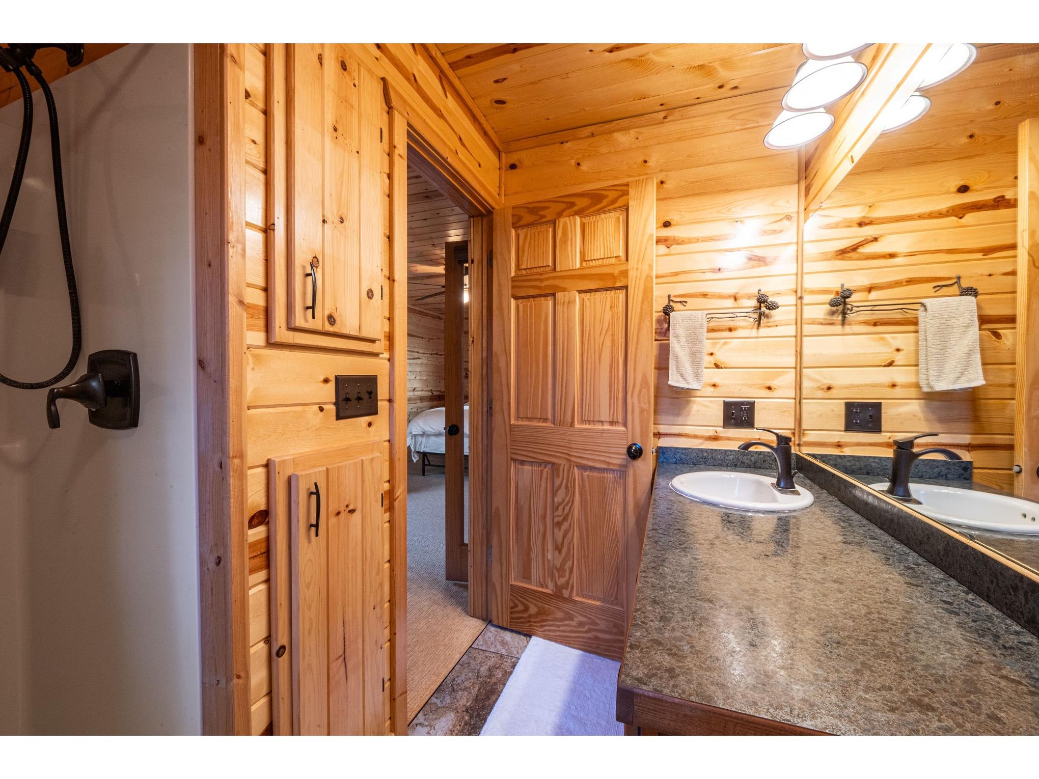 14323 W Court Oreilles Lake Drive Hayward WI 54843 - Lac Courte Orielles 1600617 image24