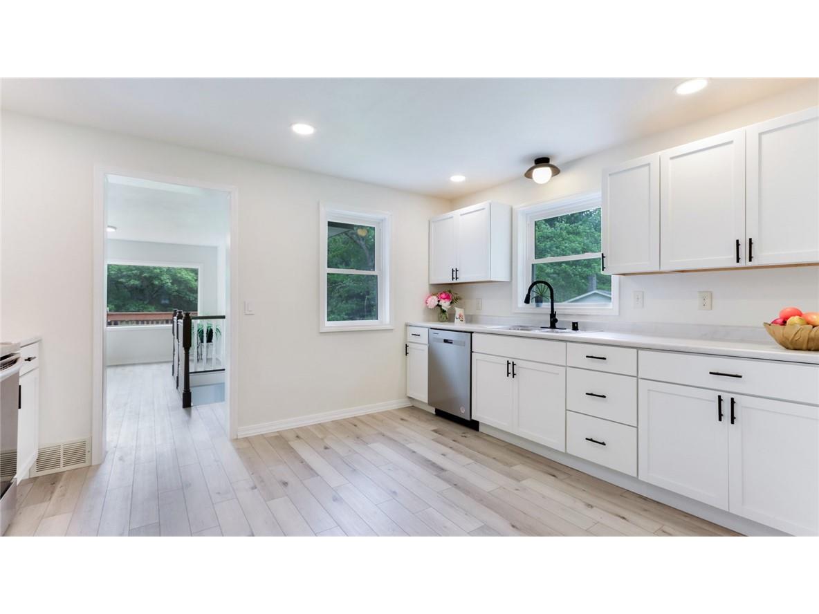 1435 Mckinley Road Eau Claire WI 54703 1598815 image5