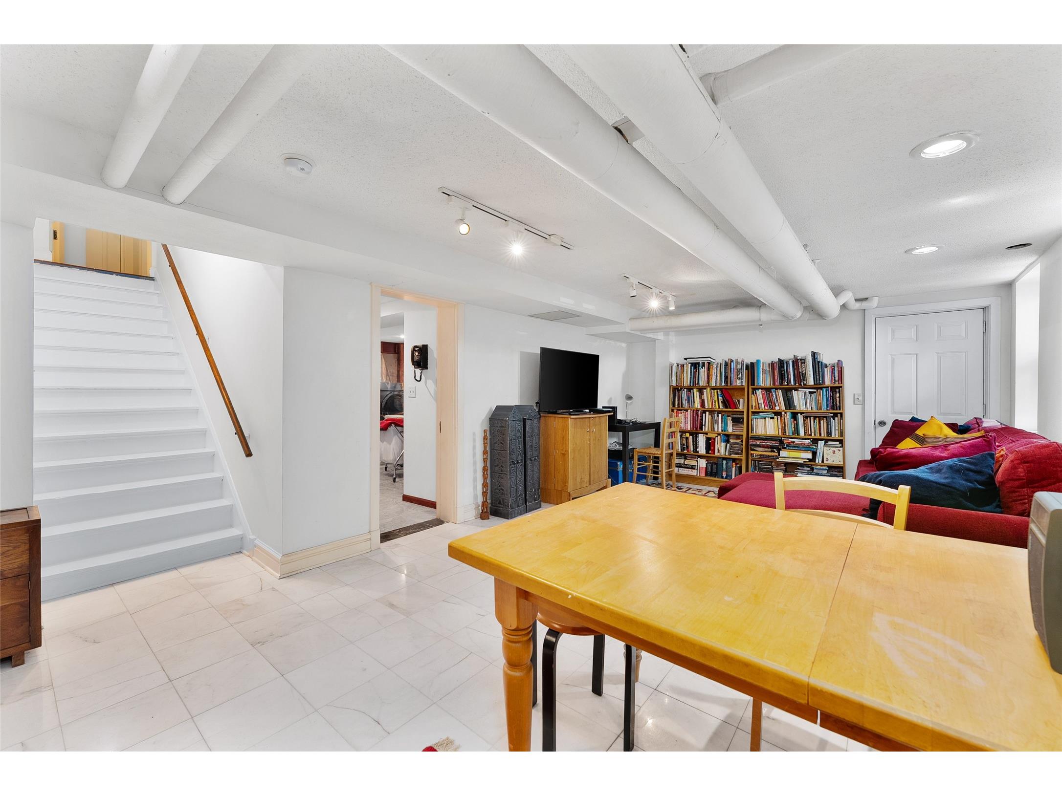 1435 Park Avenue Eau Claire WI 54701 1600846 image39