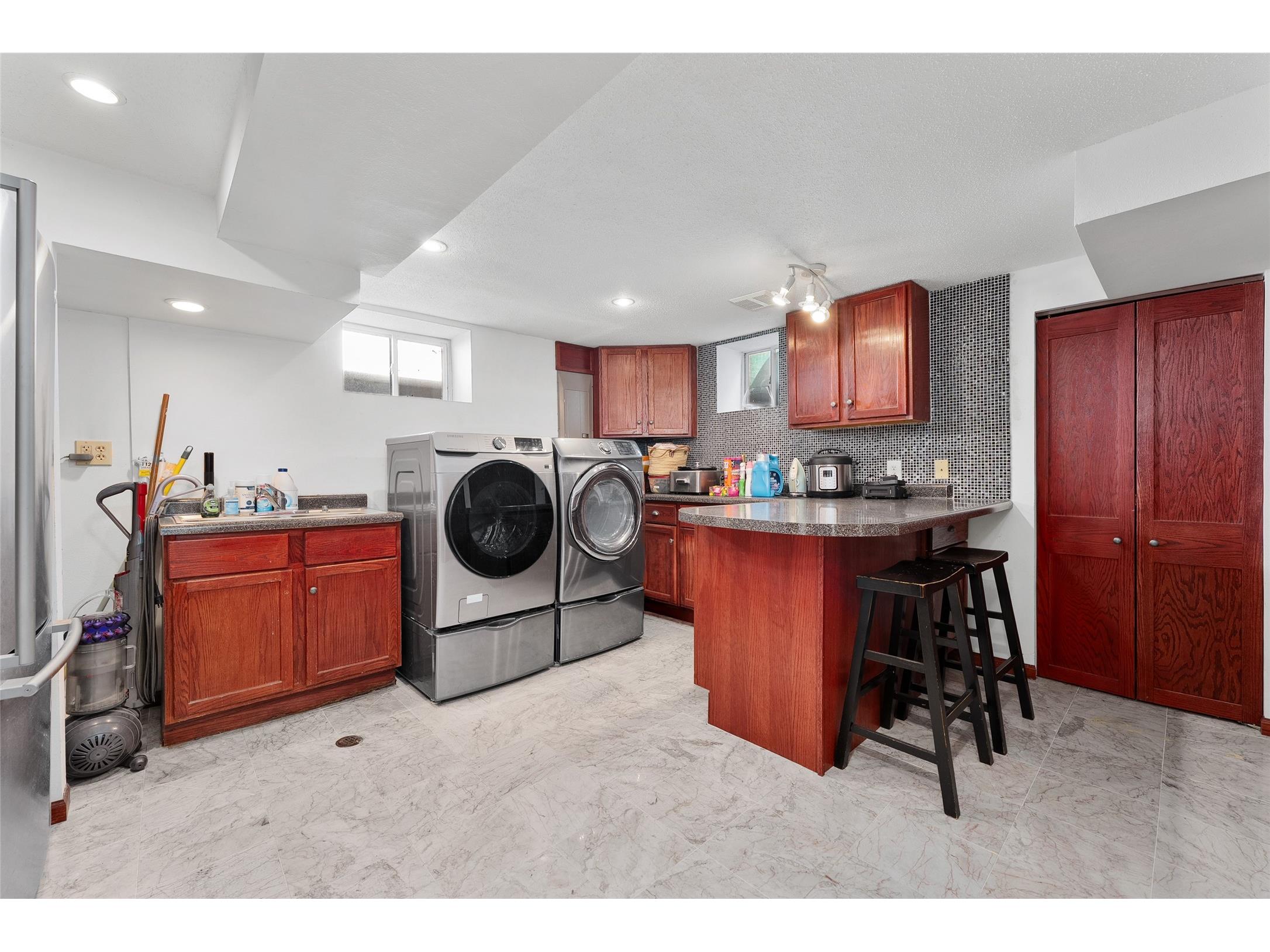 1435 Park Avenue Eau Claire WI 54701 1600846 image41