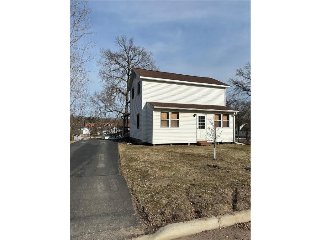 144 S 3rd Street Black River Falls WI 54615 1571849 image1