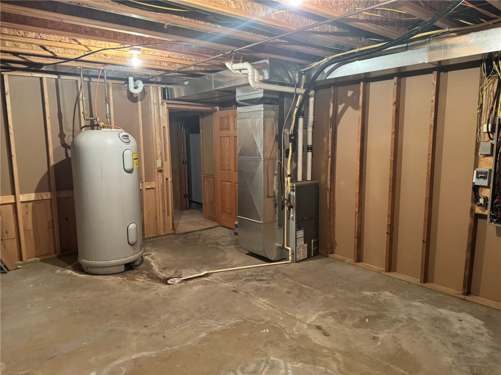 1449 3 1/2 Avenue Dallas WI 54733 1595607 image40