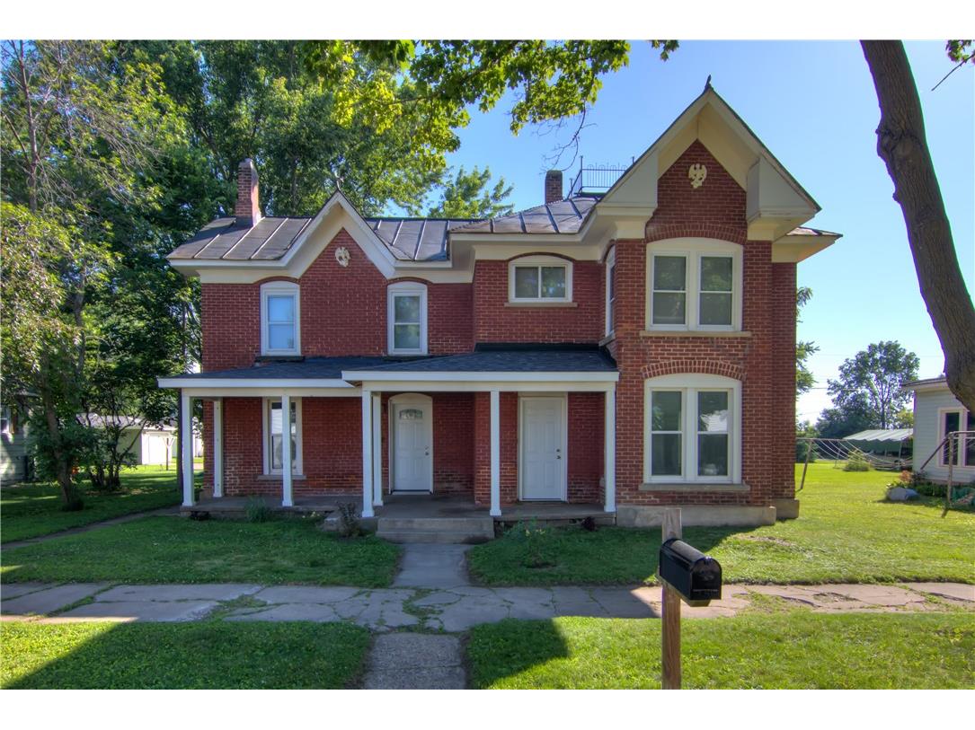 15 S Culver Street Chippewa Falls WI 54729 1592880 image1