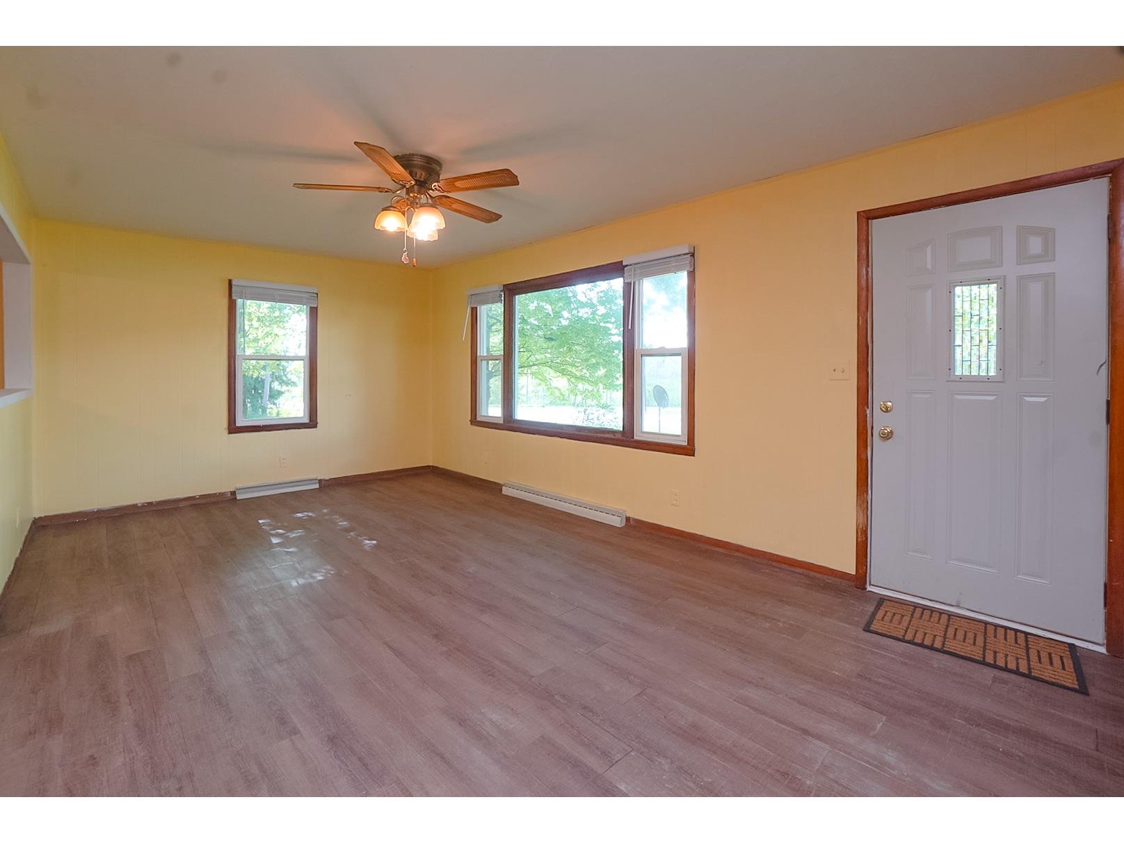 1500 Bridge Street Cornell WI 54732 1601462 image11