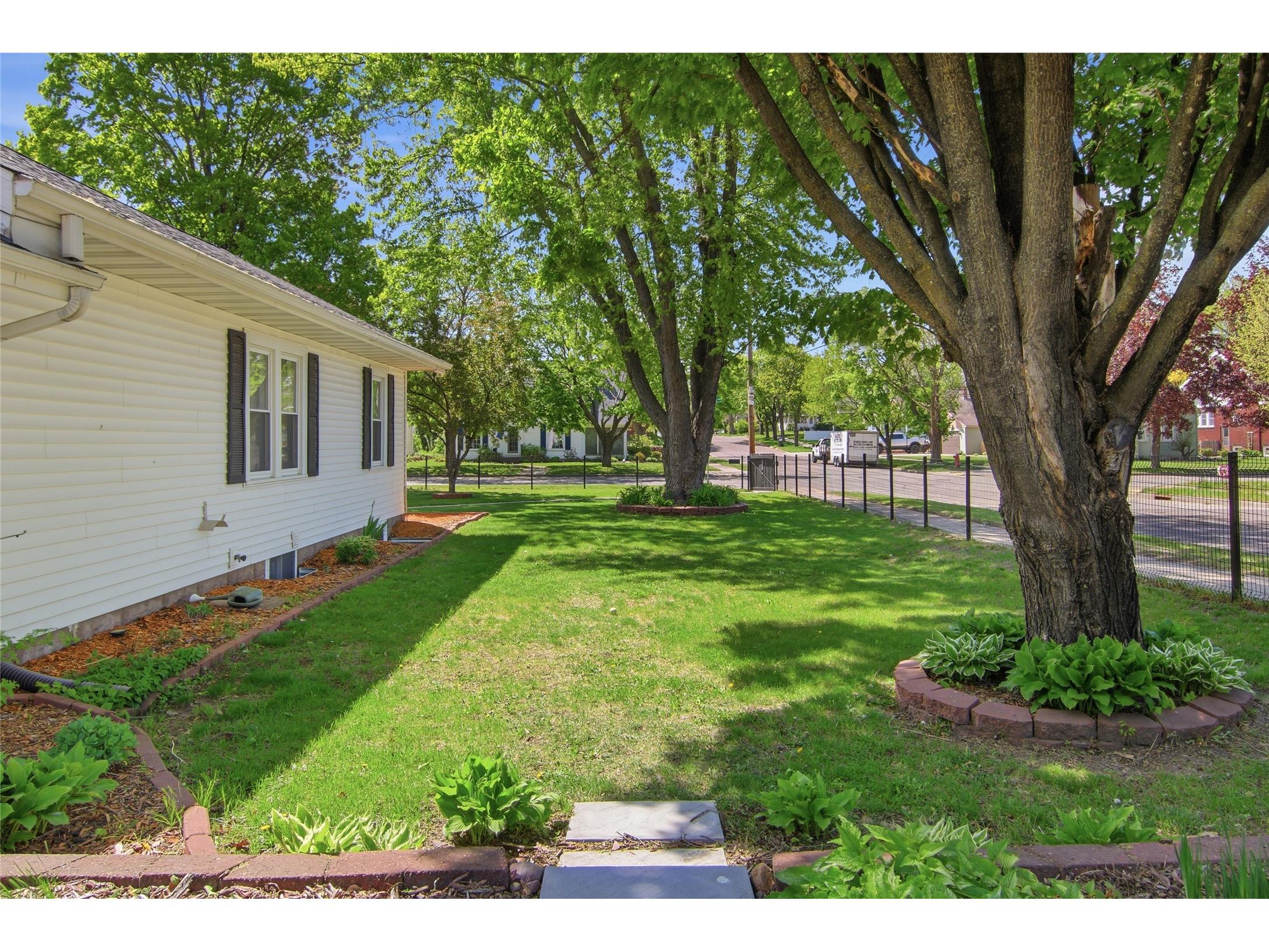 1502 Hogeboom Avenue Eau Claire WI 54701 1601113 image32