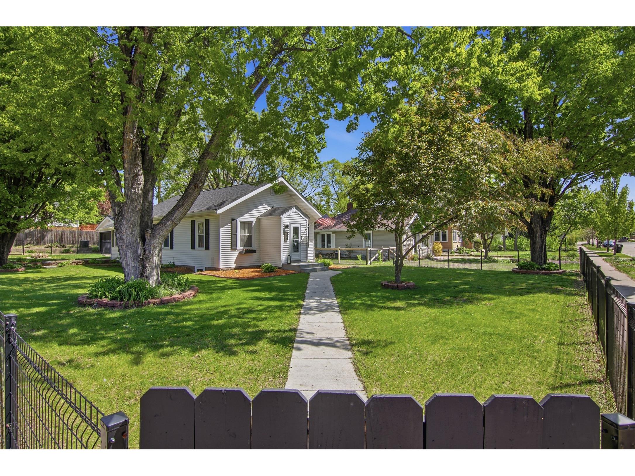 1502 Hogeboom Avenue Eau Claire WI 54701 1601113 image35