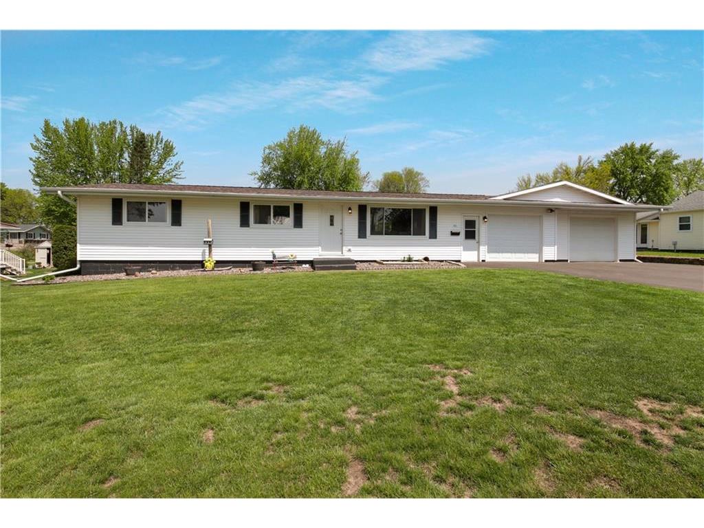 1511 6th Avenue Bloomer WI 54724 1582106 image1