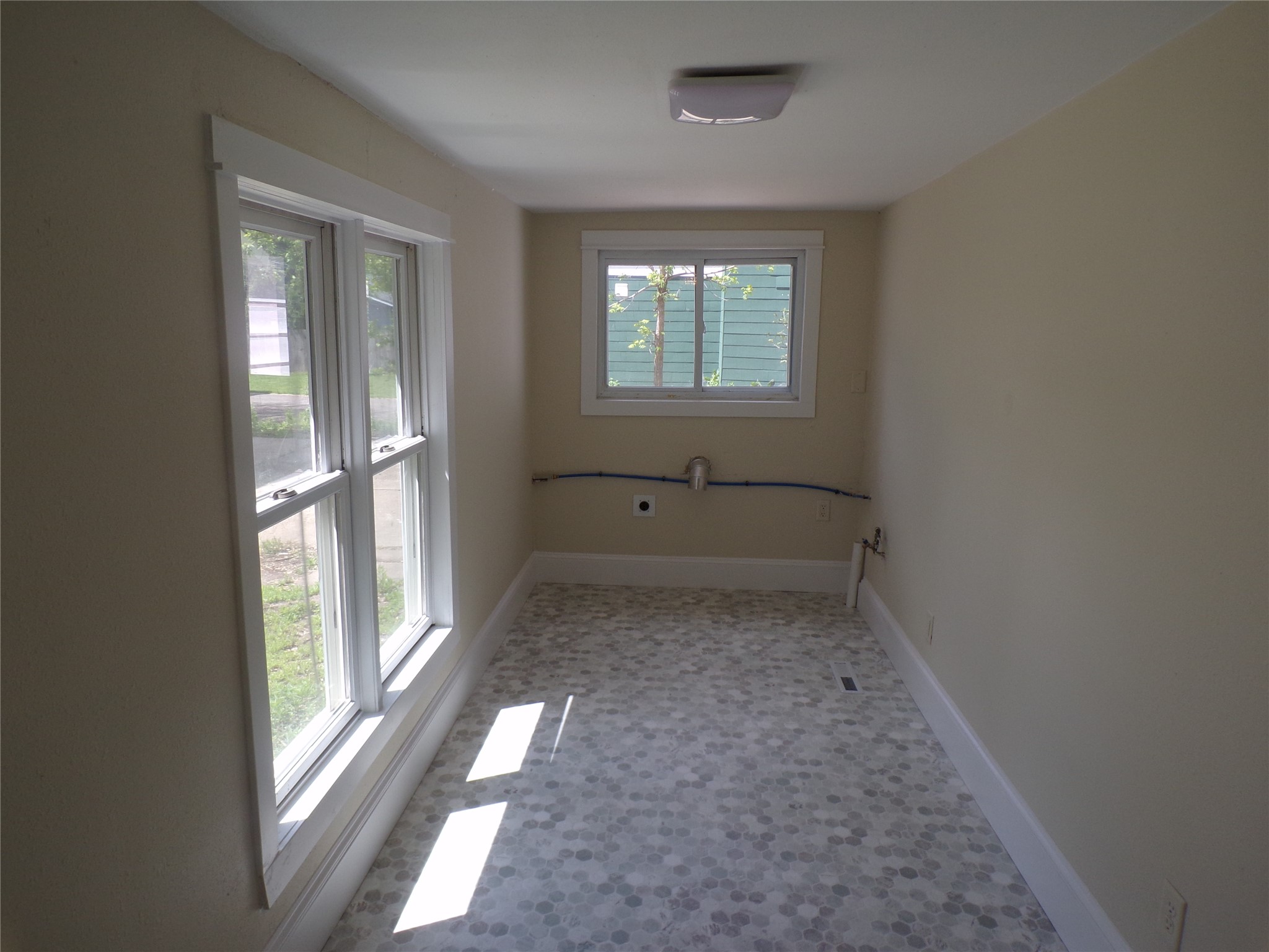 1511 Lynn Avenue Altoona WI 54720 1601386 image12