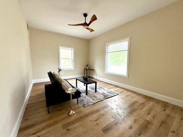 1511 Lynn Avenue Altoona WI 54720 1601386 image3
