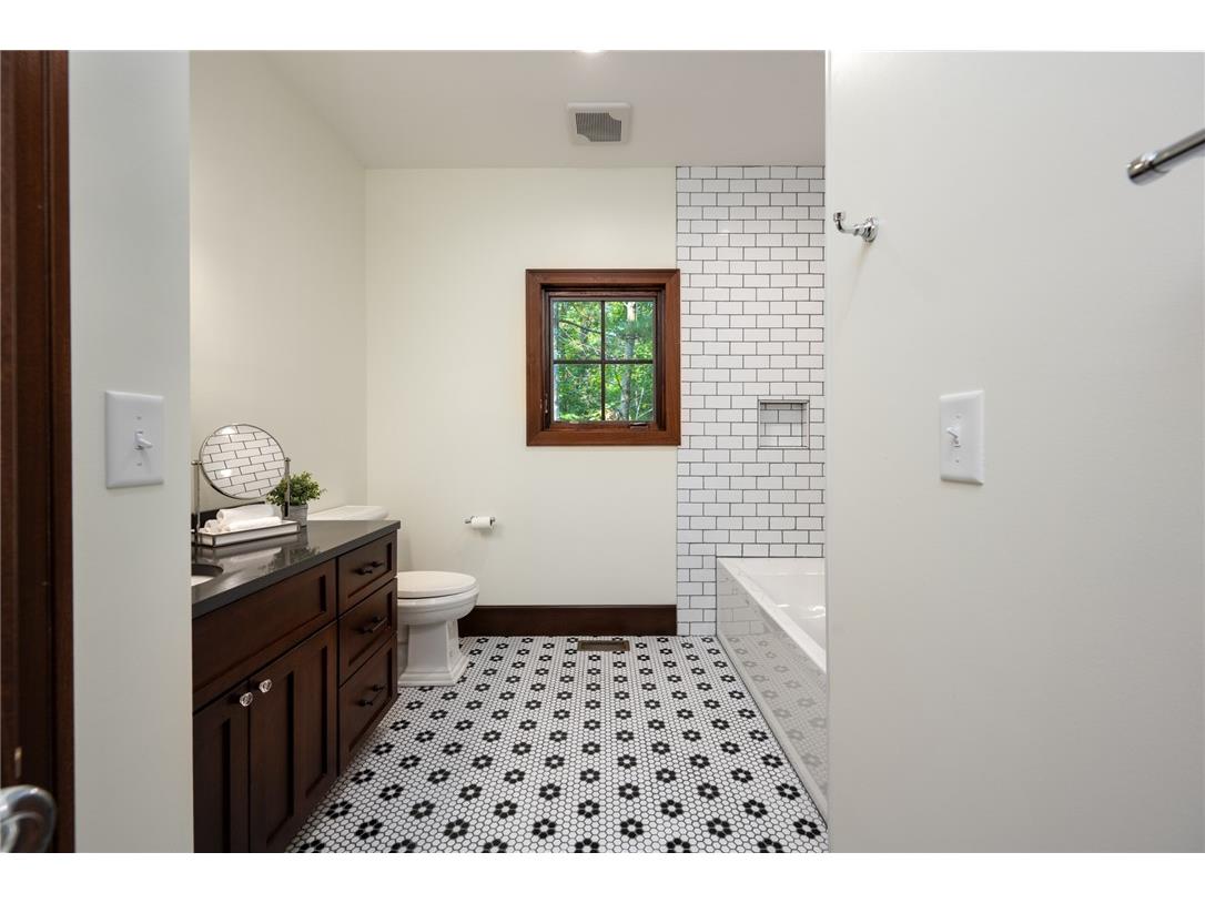 1511 S Lake Drive Shell Lake WI 54871 - Shell 1594261 image40