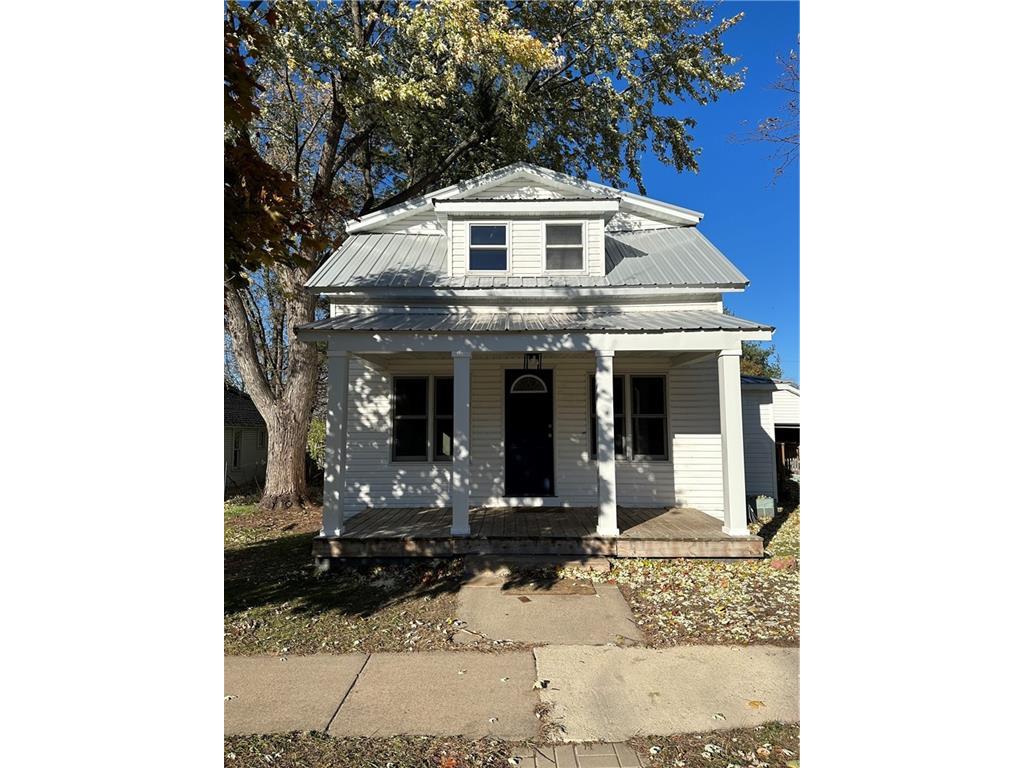 1512 Daniels Avenue Altoona WI 54720 1578294 image1