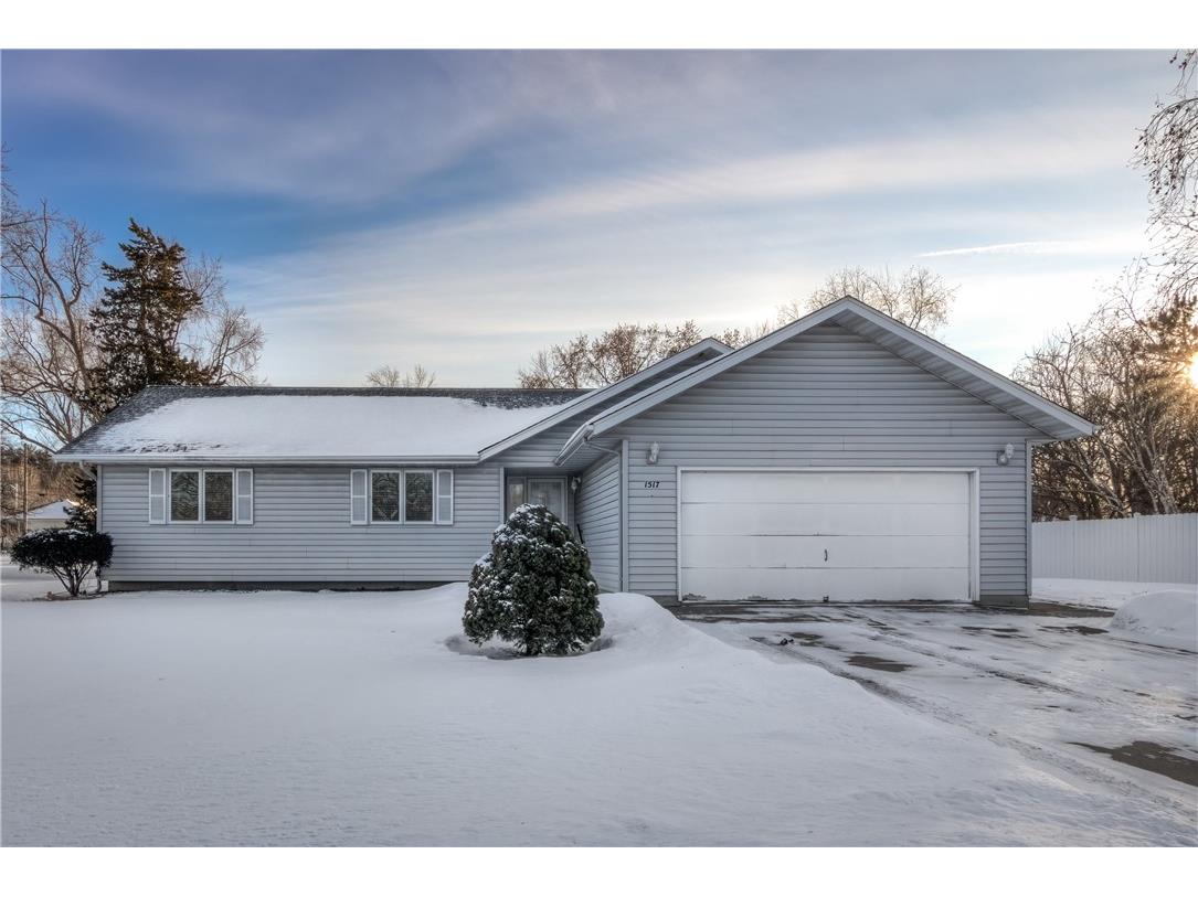 1517 E Clairemont Avenue Eau Claire WI 54701 1597968 image1