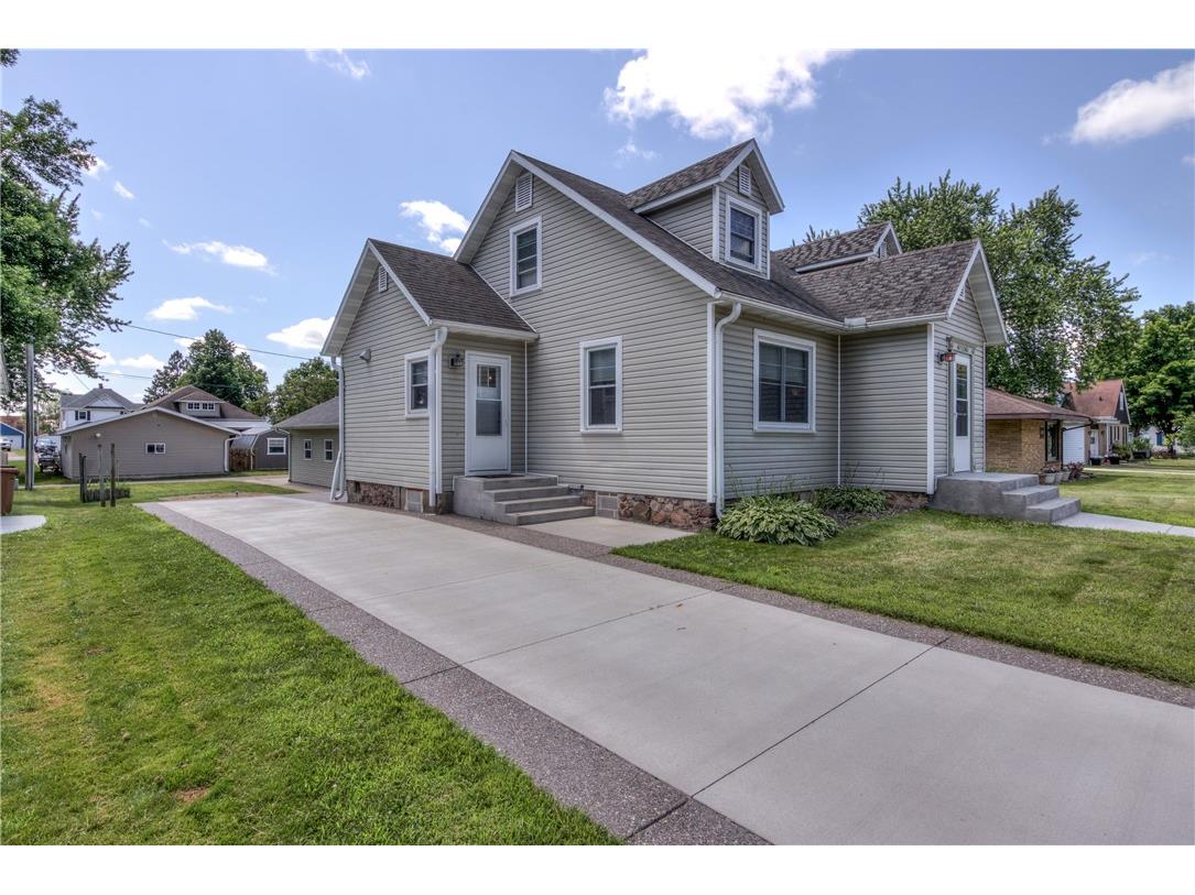 1520 10th Avenue Bloomer WI 54724 1593360 image1