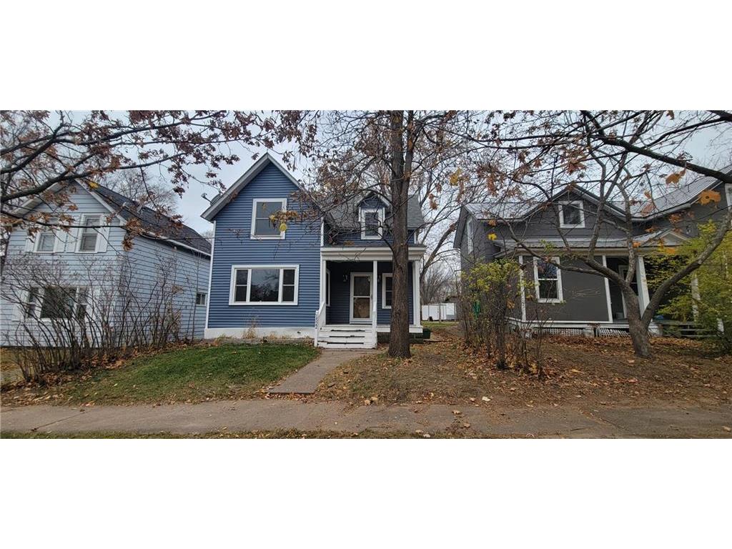 1522 E Madison Street, Eau Claire, WI, 54703 MLS 1569916 Edina Realty