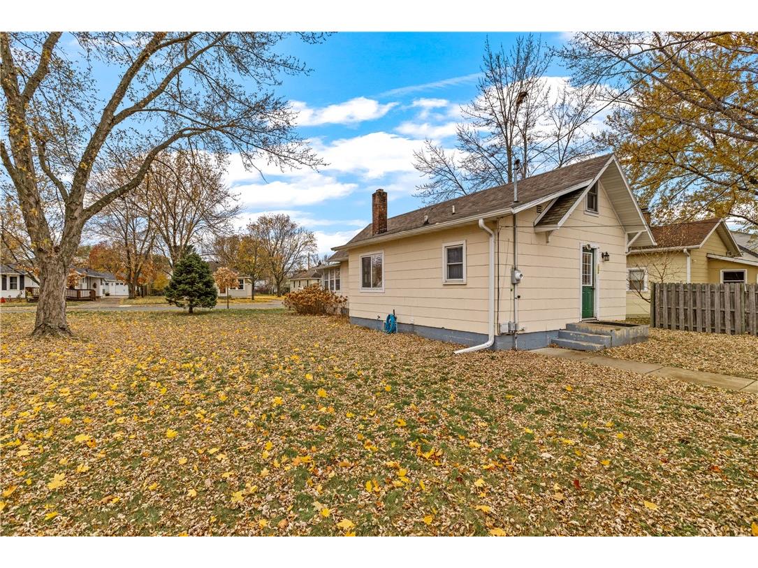 1524 Lyndale Avenue Eau Claire WI 54701 1596936 image24