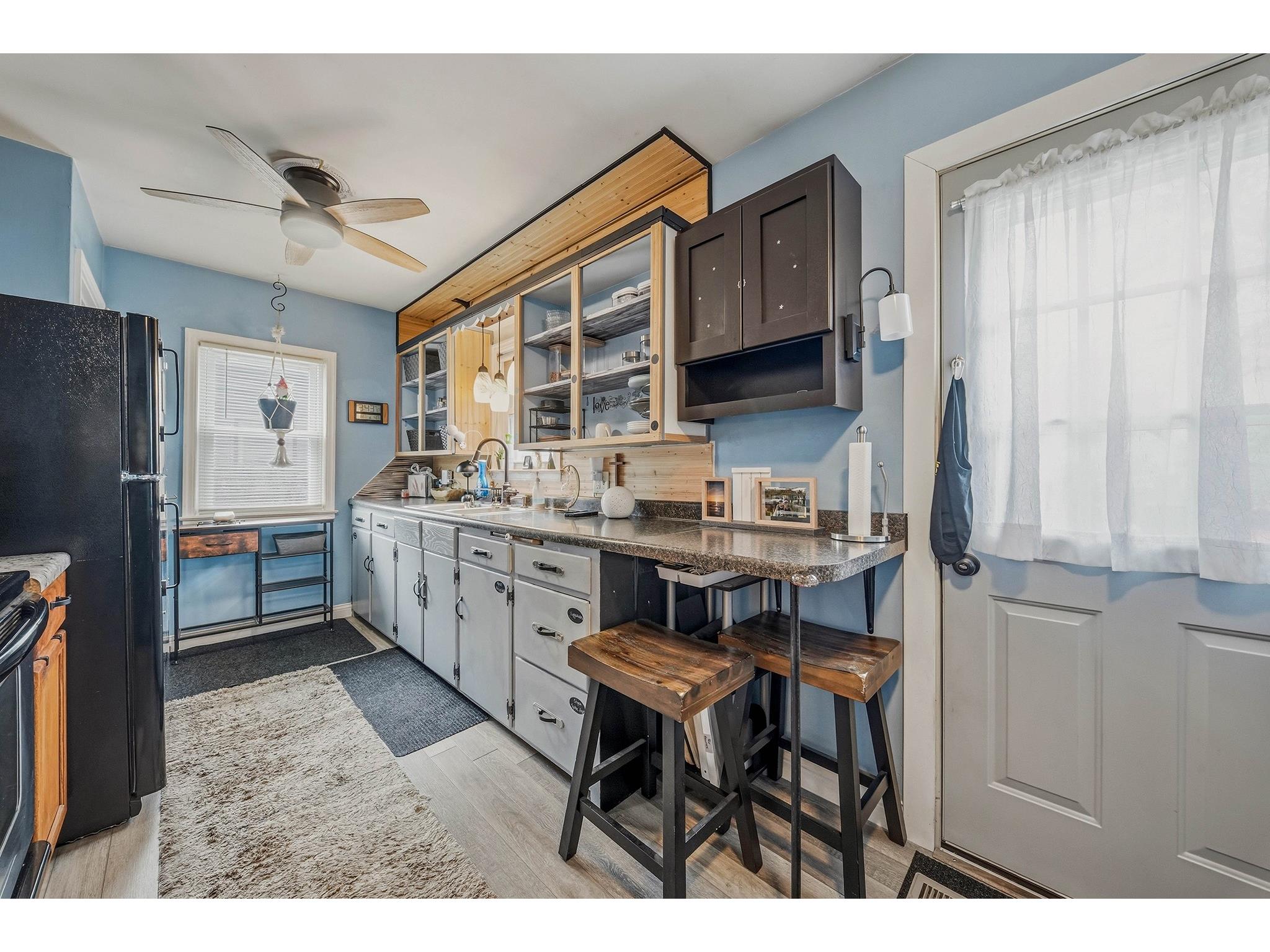1525 Lee Street Eau Claire WI 54701 1601188 image10