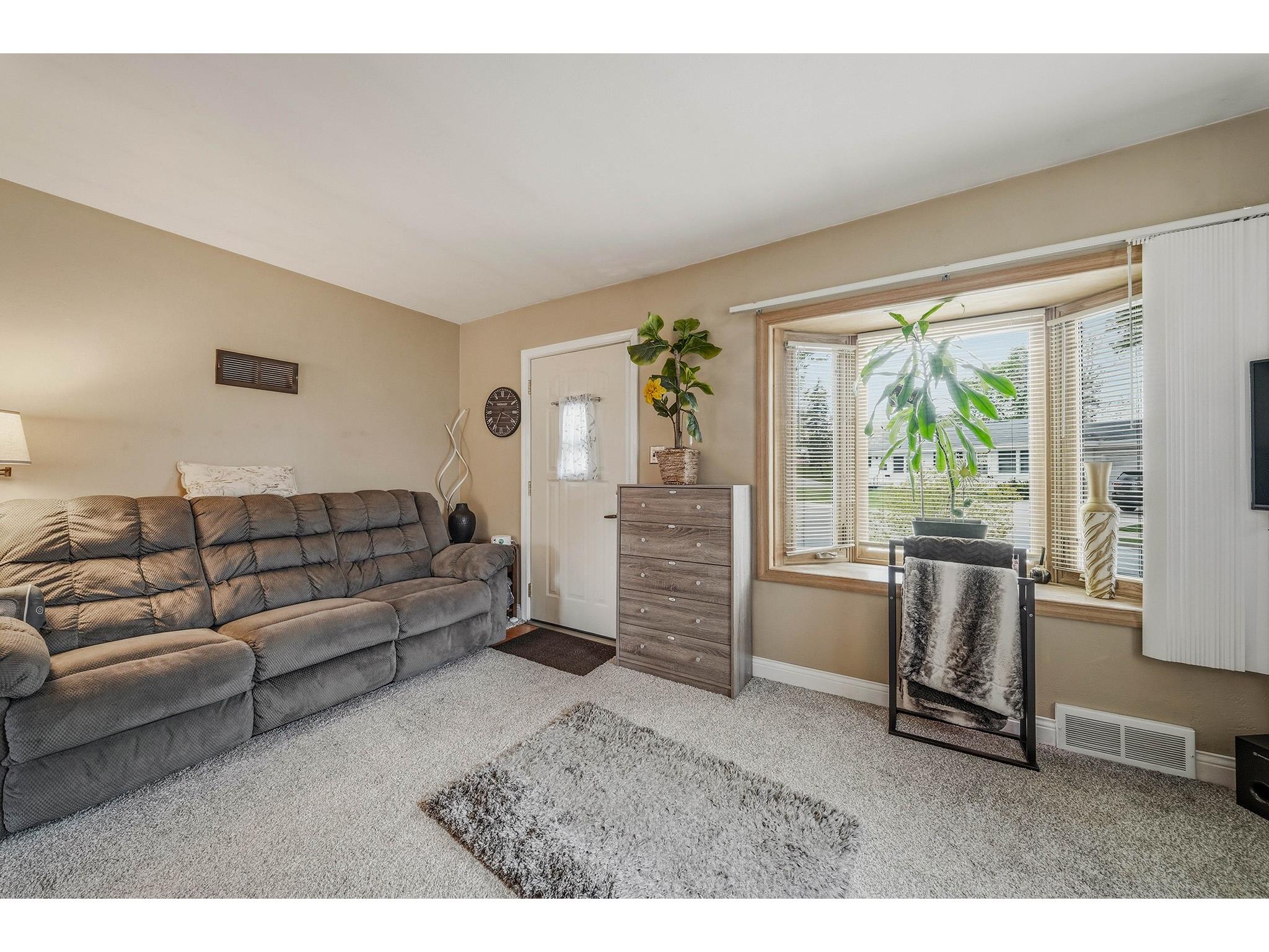 1525 Lee Street Eau Claire WI 54701 1601188 image20