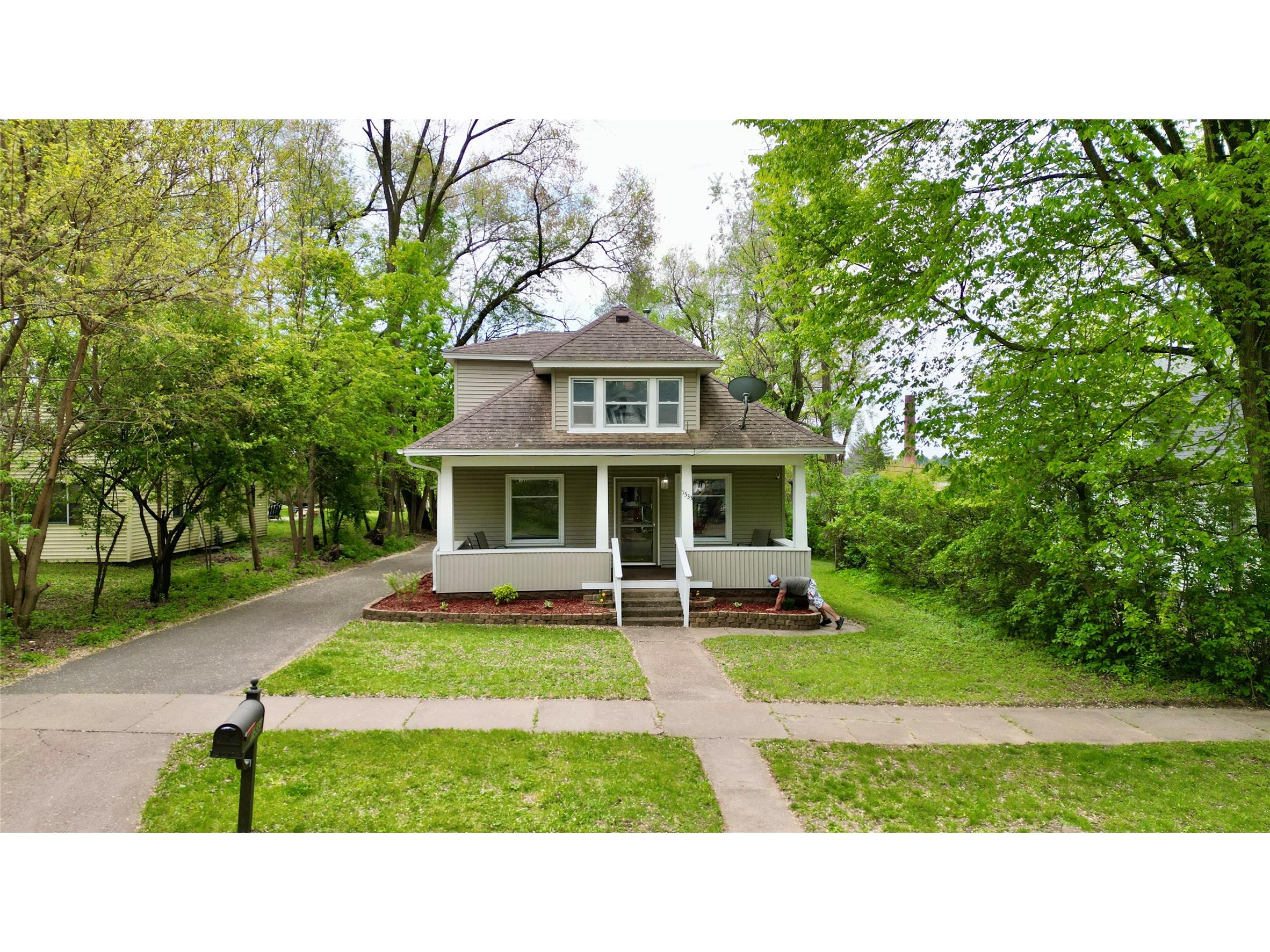 1533 E Madison Street Eau Claire WI 54703 1601483 image1