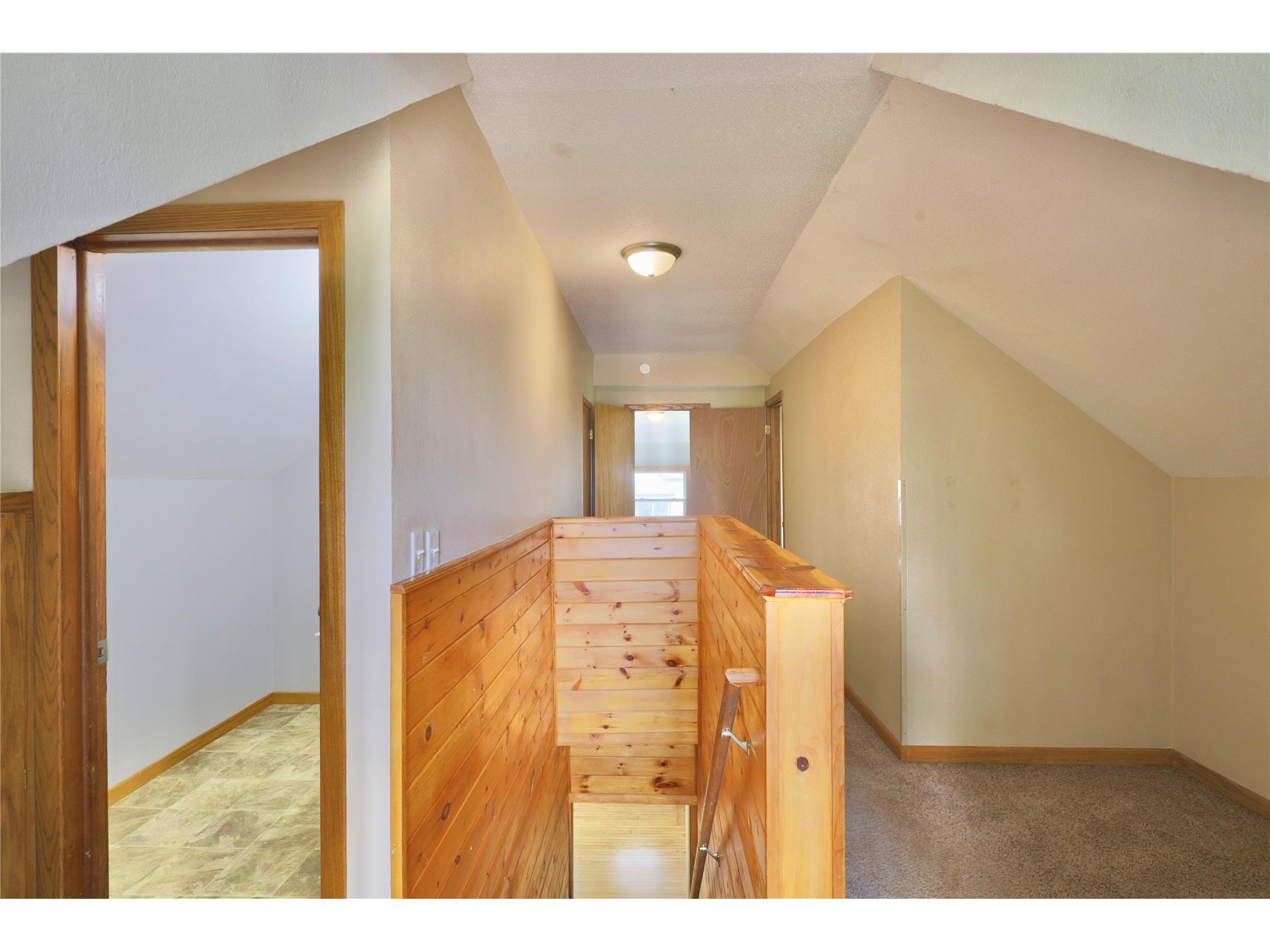 1533 E Madison Street Eau Claire WI 54703 1601483 image18