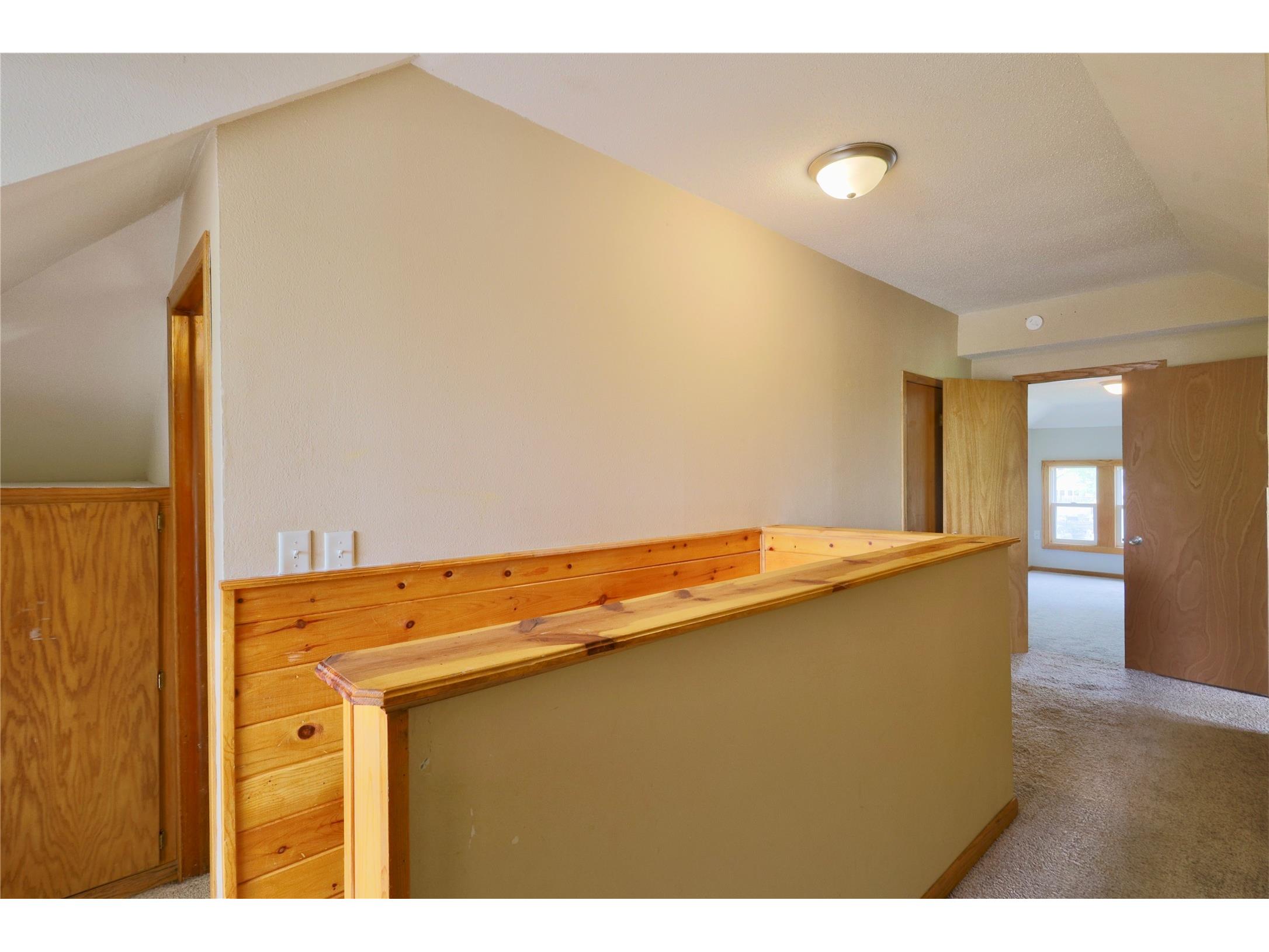1533 E Madison Street Eau Claire WI 54703 1601483 image19