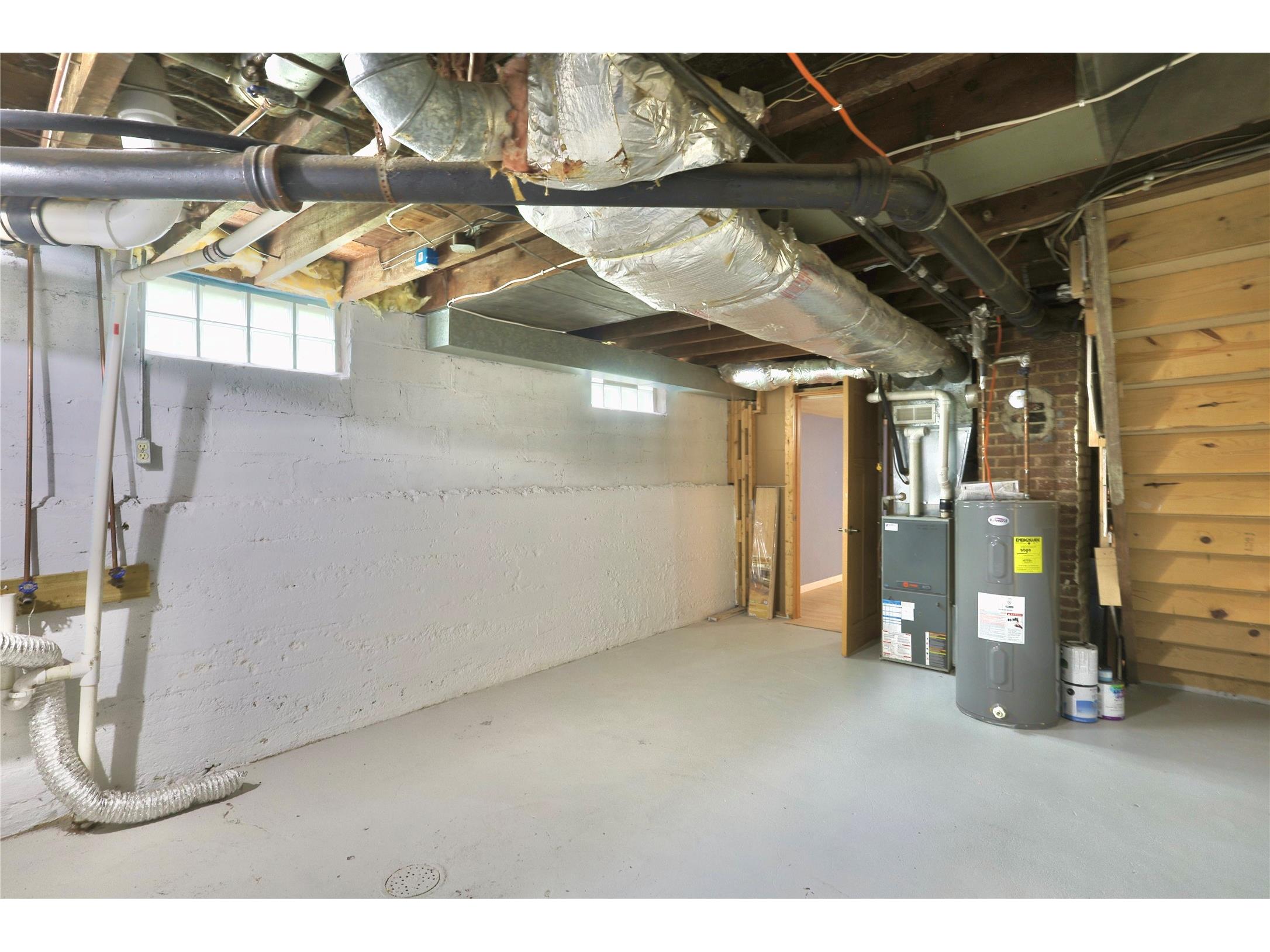 1533 E Madison Street Eau Claire WI 54703 1601483 image31