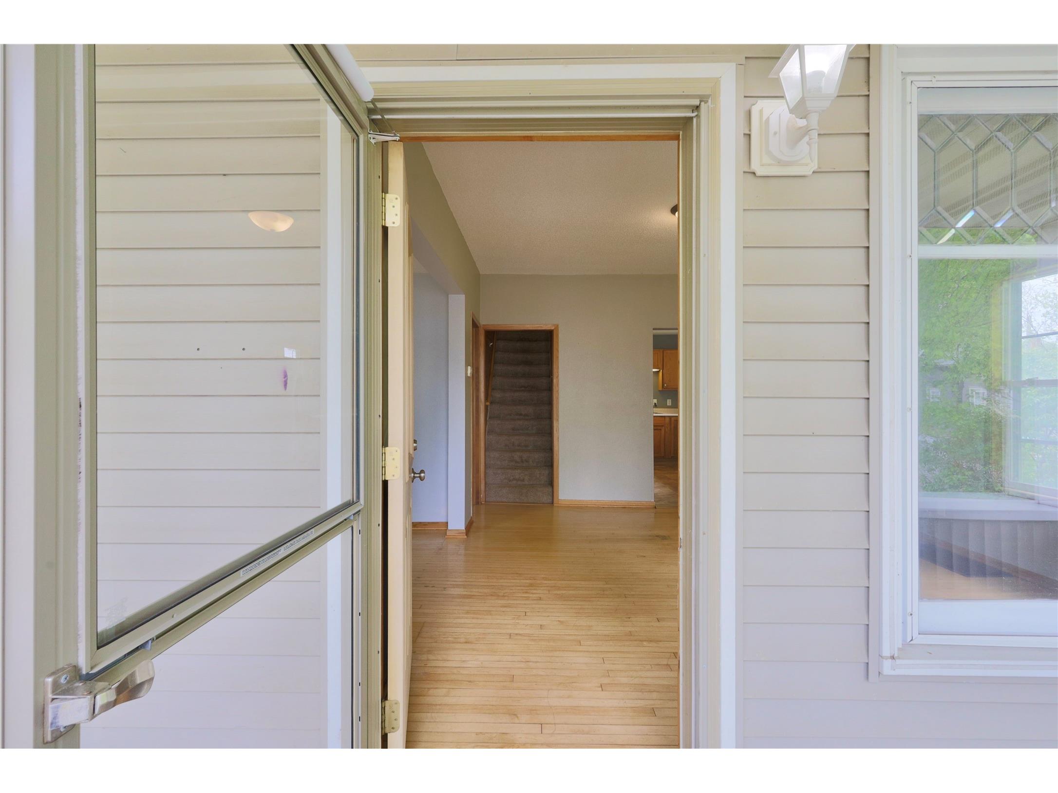 1533 E Madison Street Eau Claire WI 54703 1601483 image35