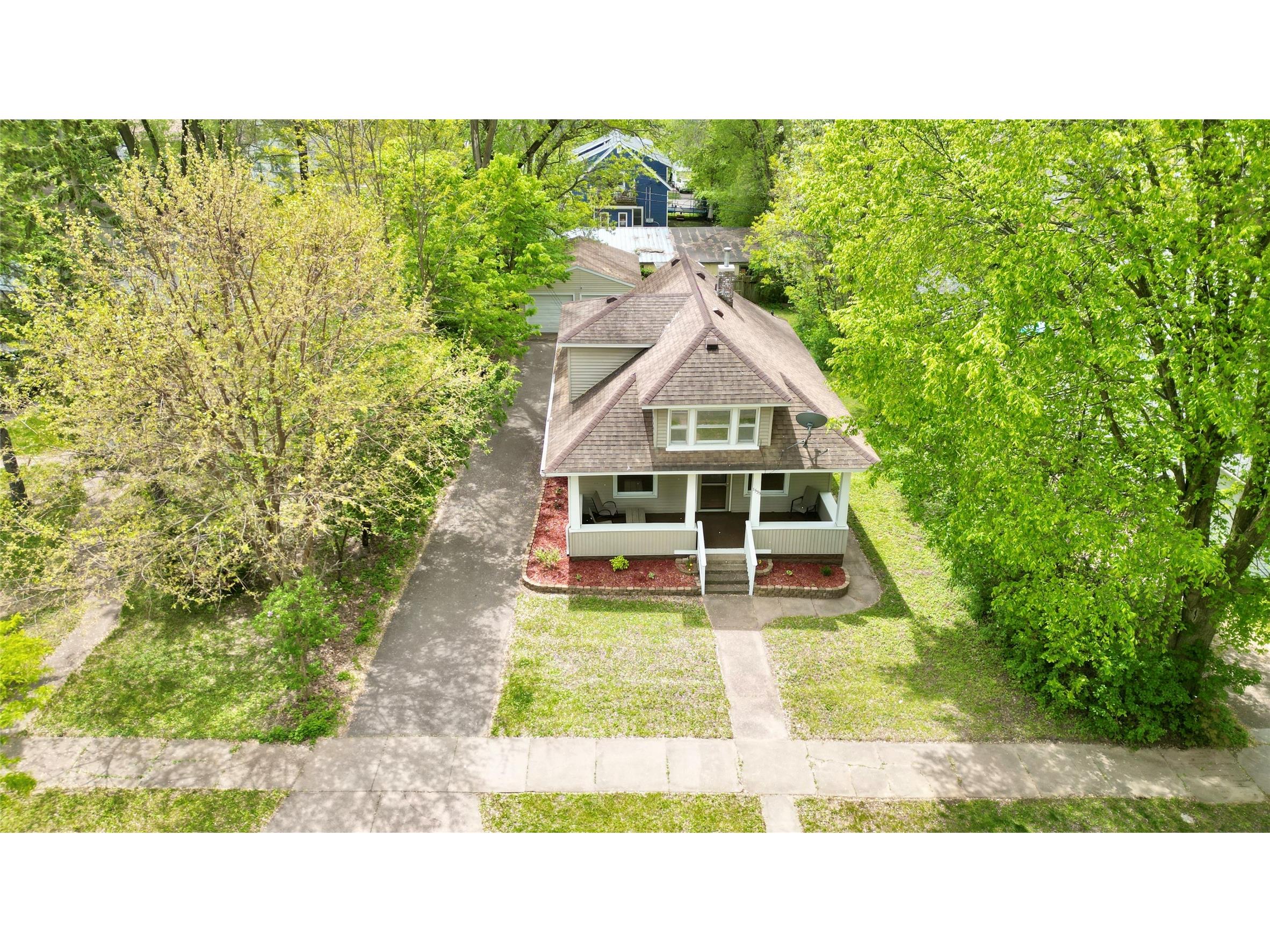 1533 E Madison Street Eau Claire WI 54703 1601483 image38