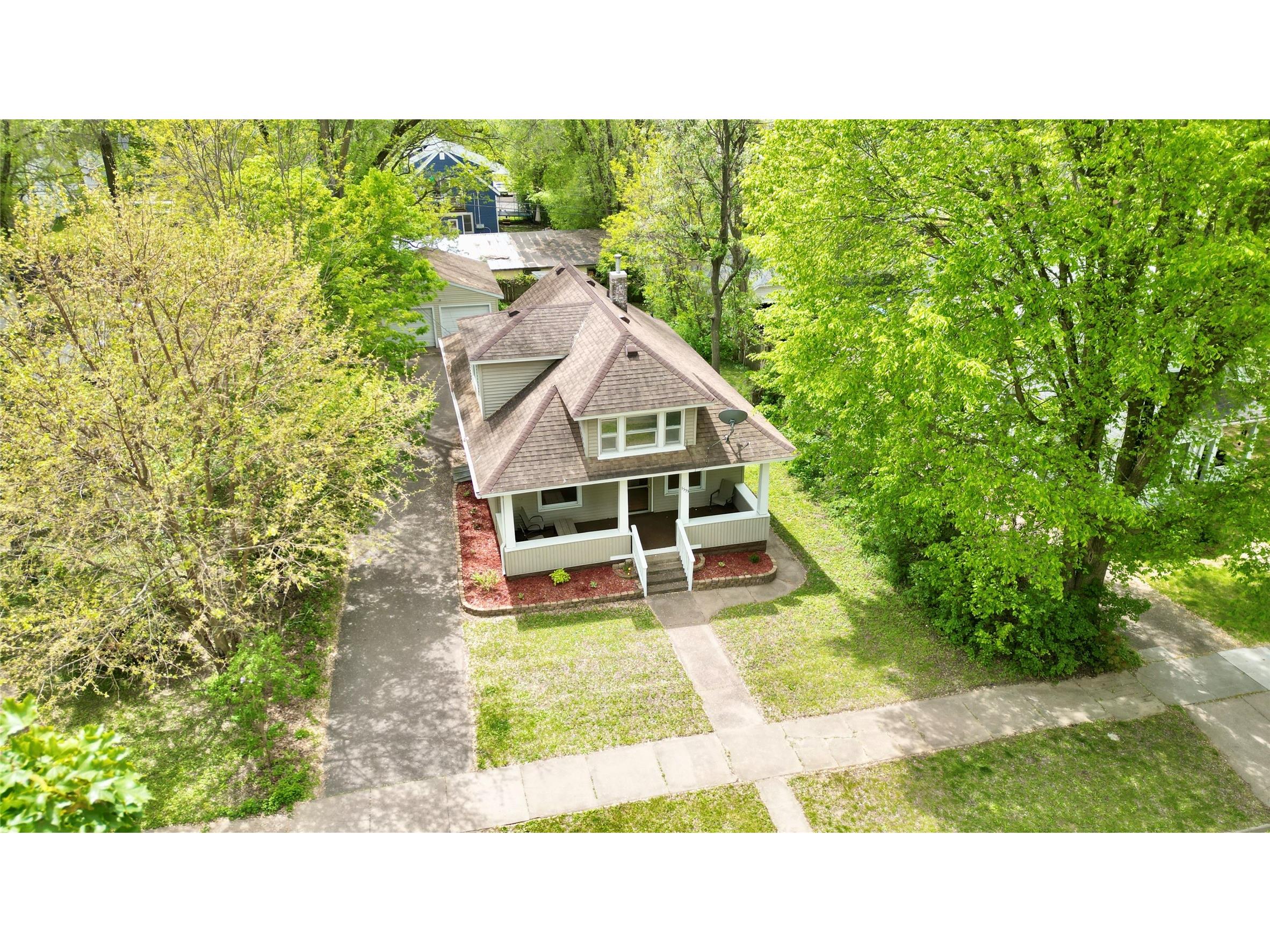 1533 E Madison Street Eau Claire WI 54703 1601483 image39