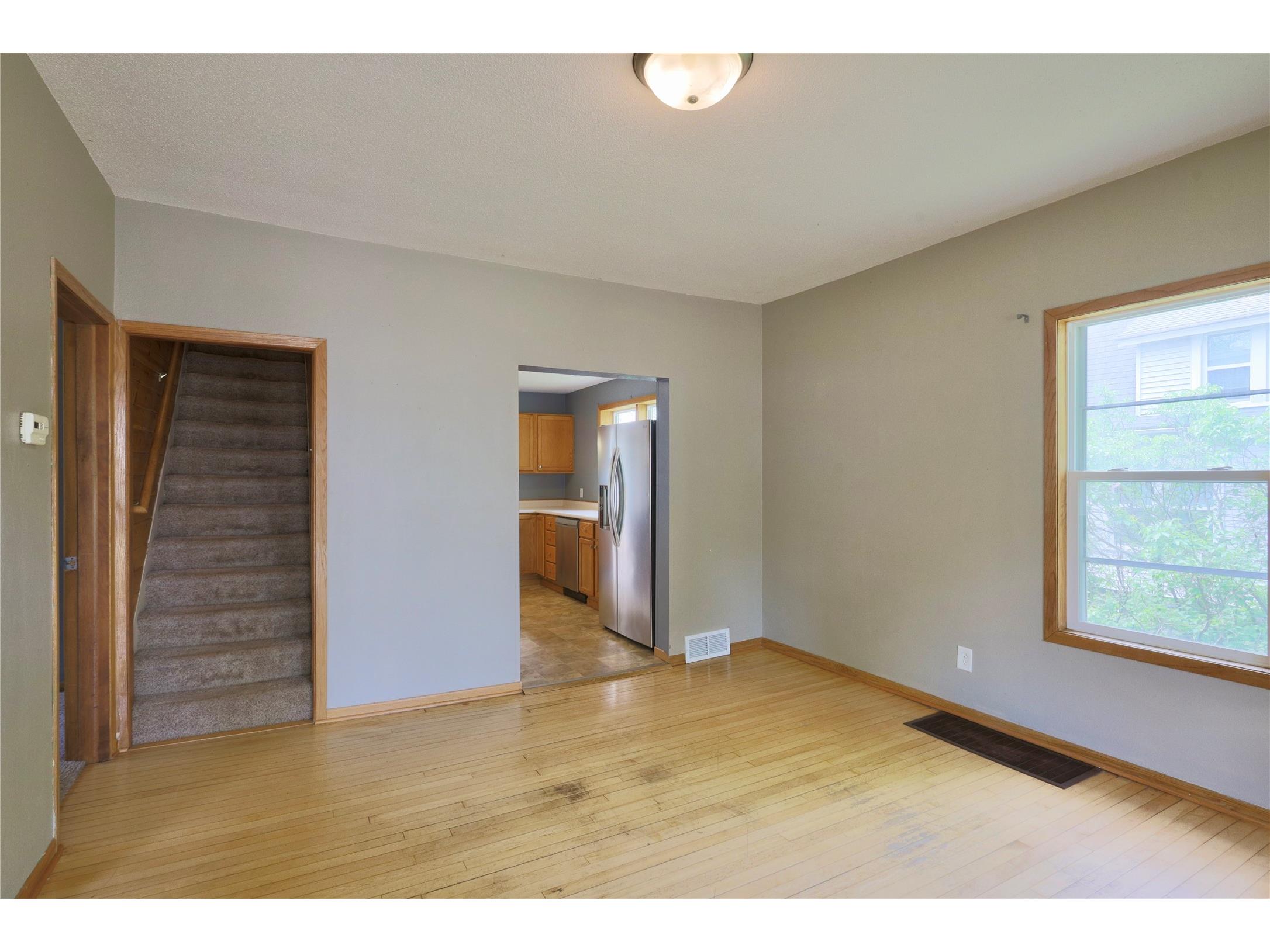 1533 E Madison Street Eau Claire WI 54703 1601483 image4