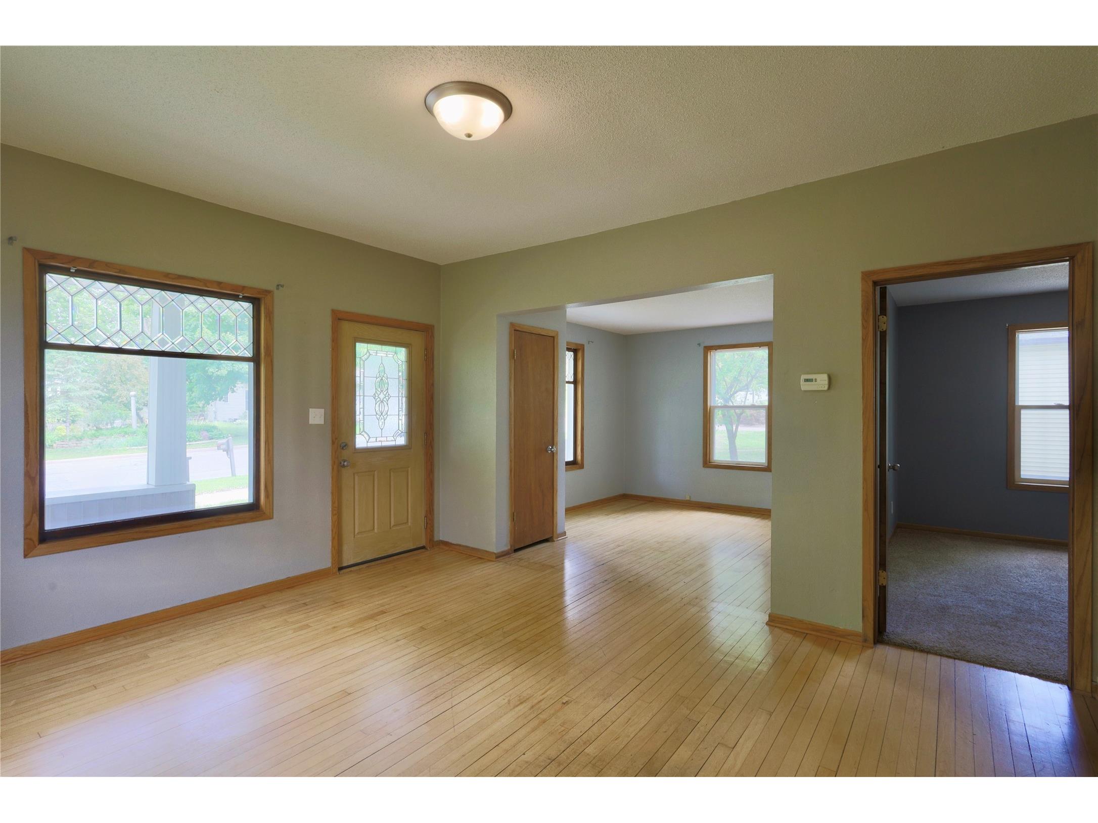 1533 E Madison Street Eau Claire WI 54703 1601483 image6
