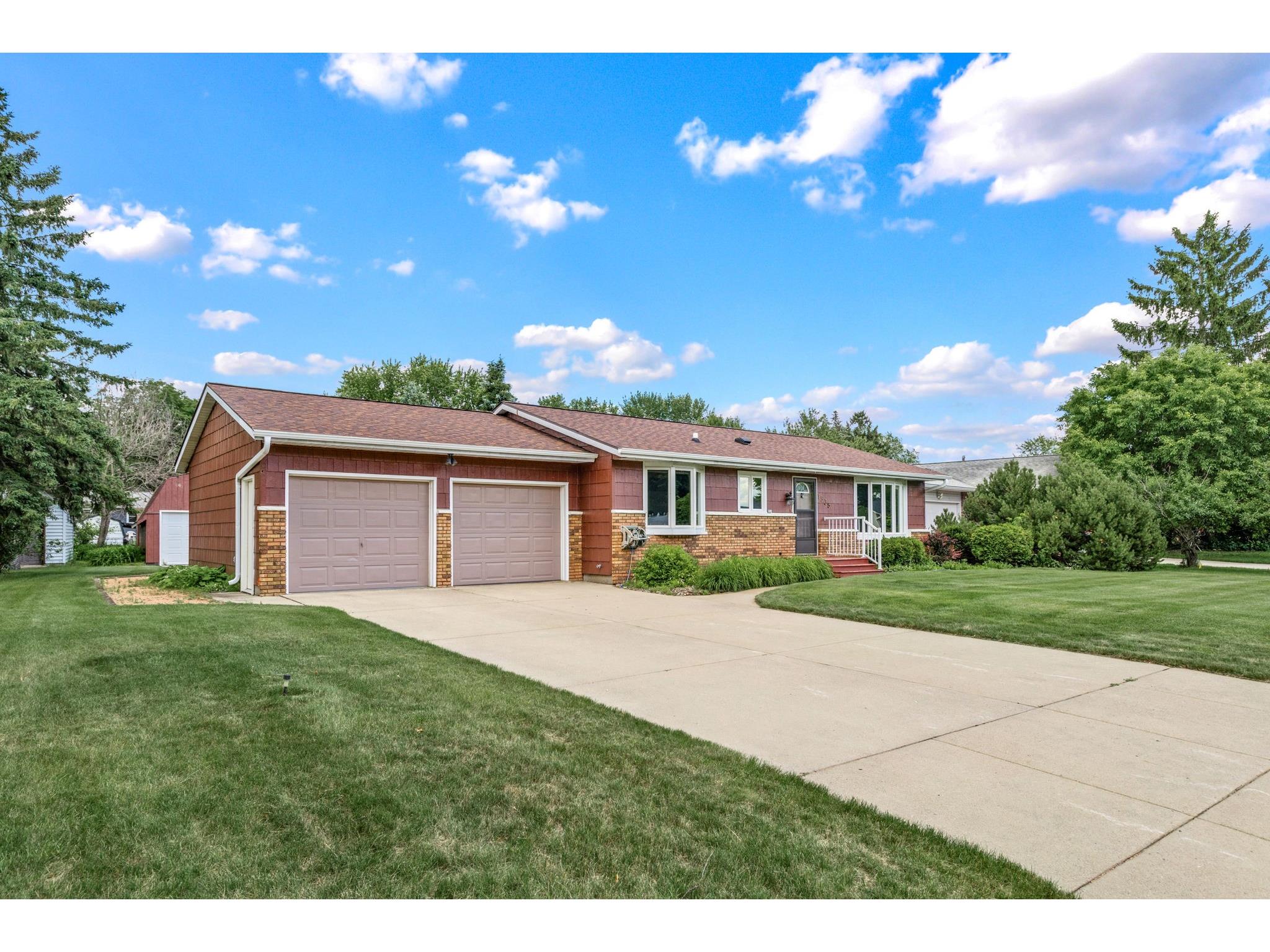 1535 Howard Avenue Eau Claire WI 54703 1602651 image2