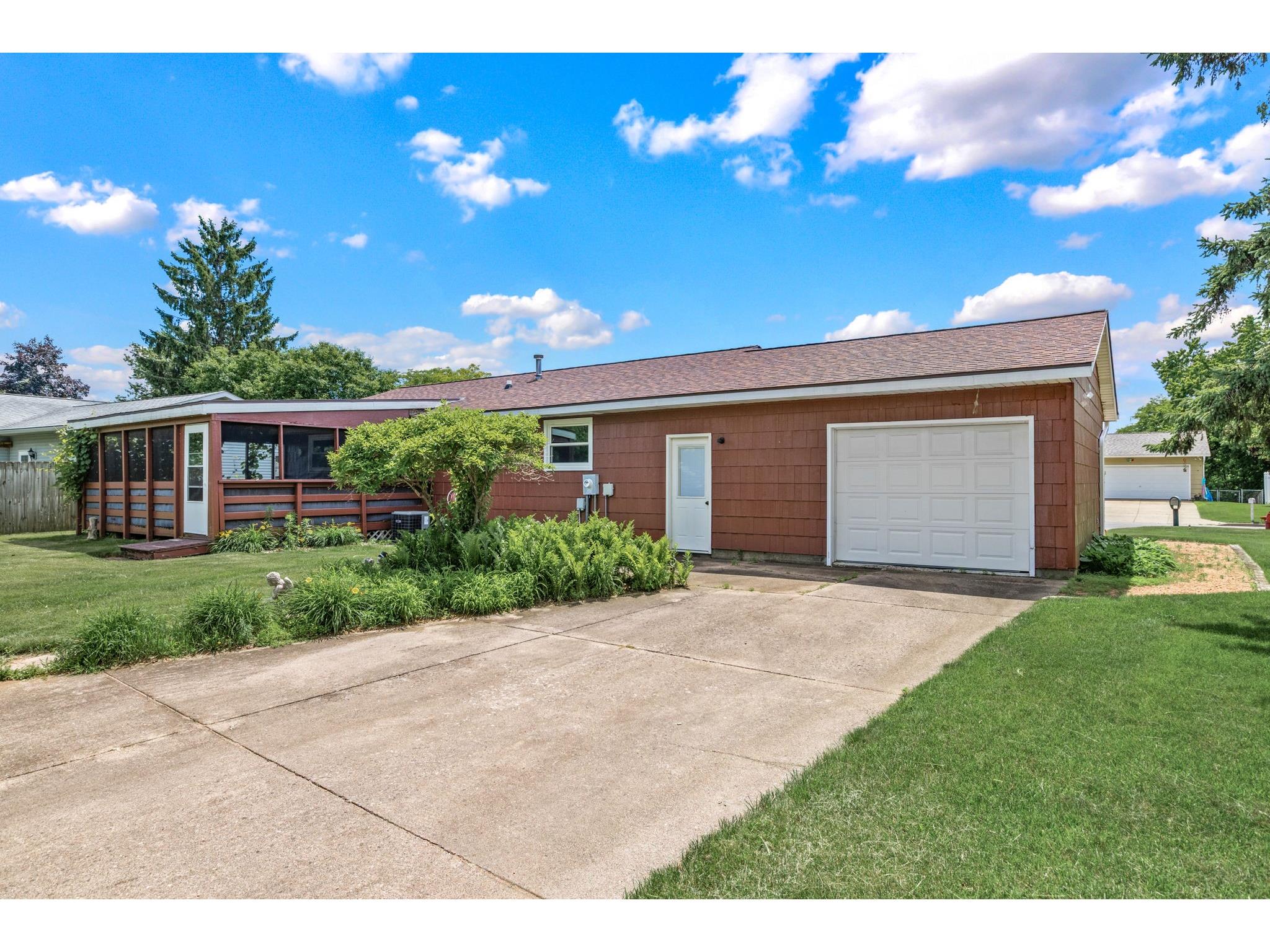 1535 Howard Avenue Eau Claire WI 54703 1602651 image32