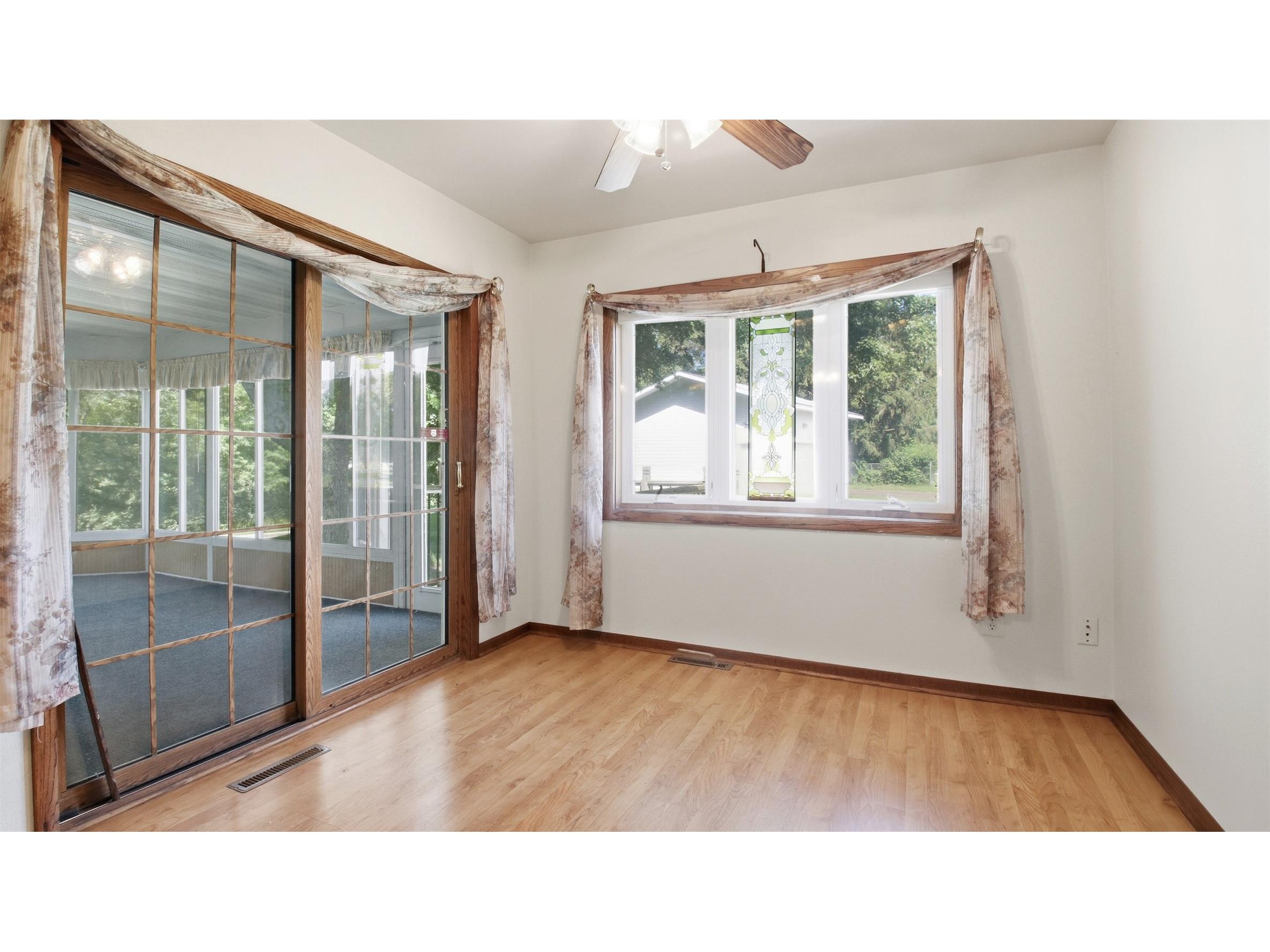 1544 Howard Avenue Eau Claire WI 54703 1602388 image10