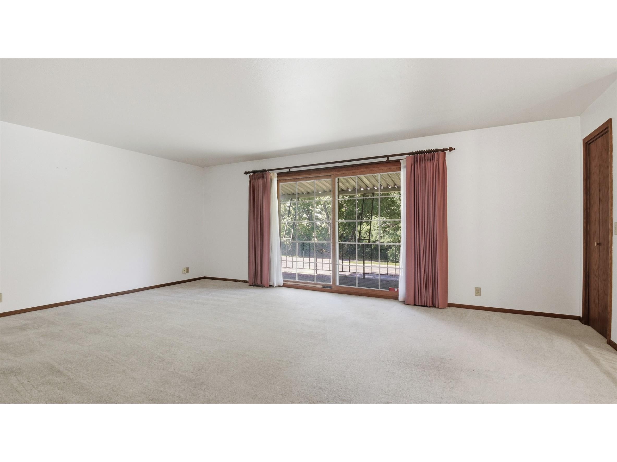 1544 Howard Avenue Eau Claire WI 54703 1602388 image12