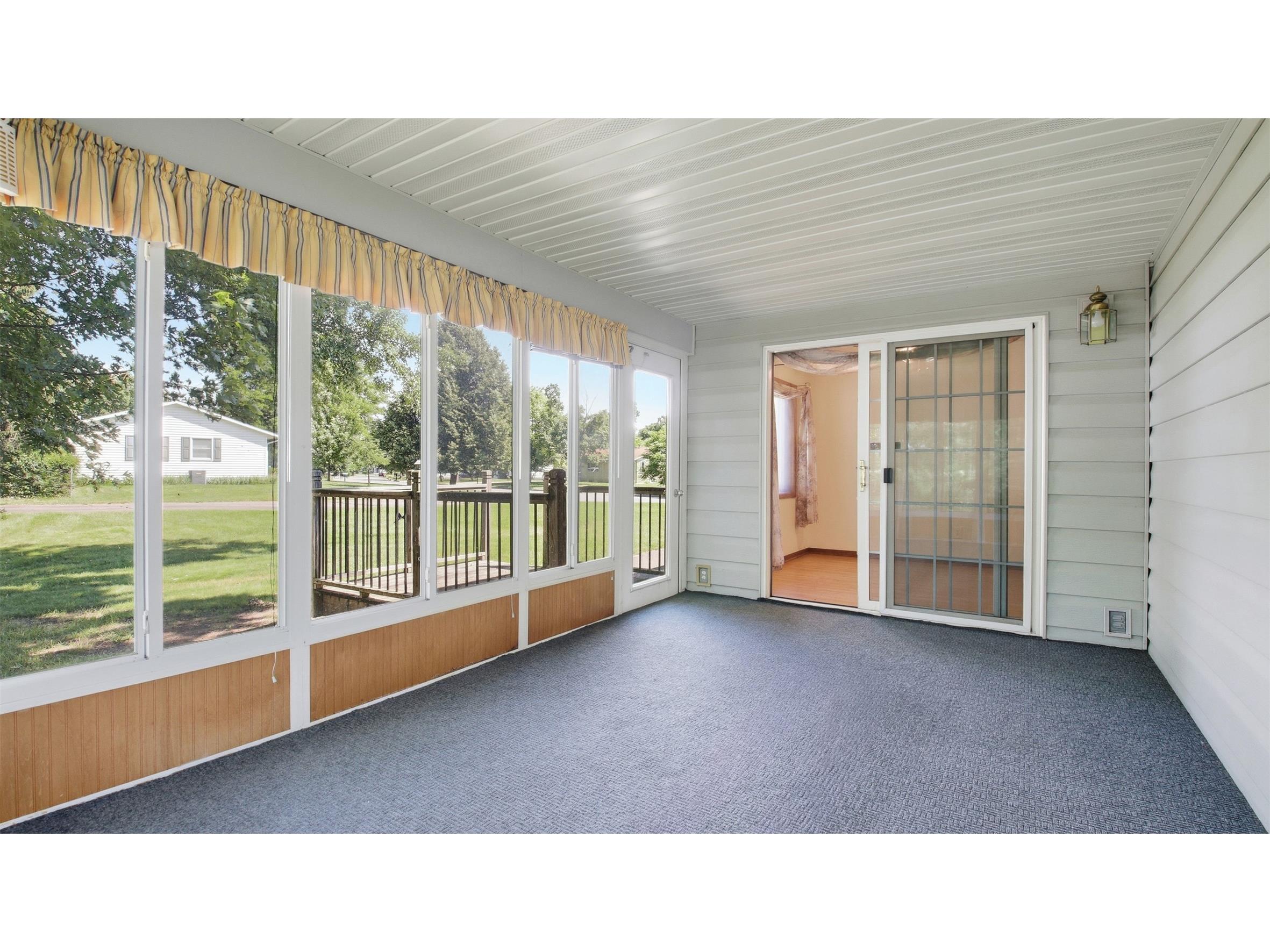 1544 Howard Avenue Eau Claire WI 54703 1602388 image30