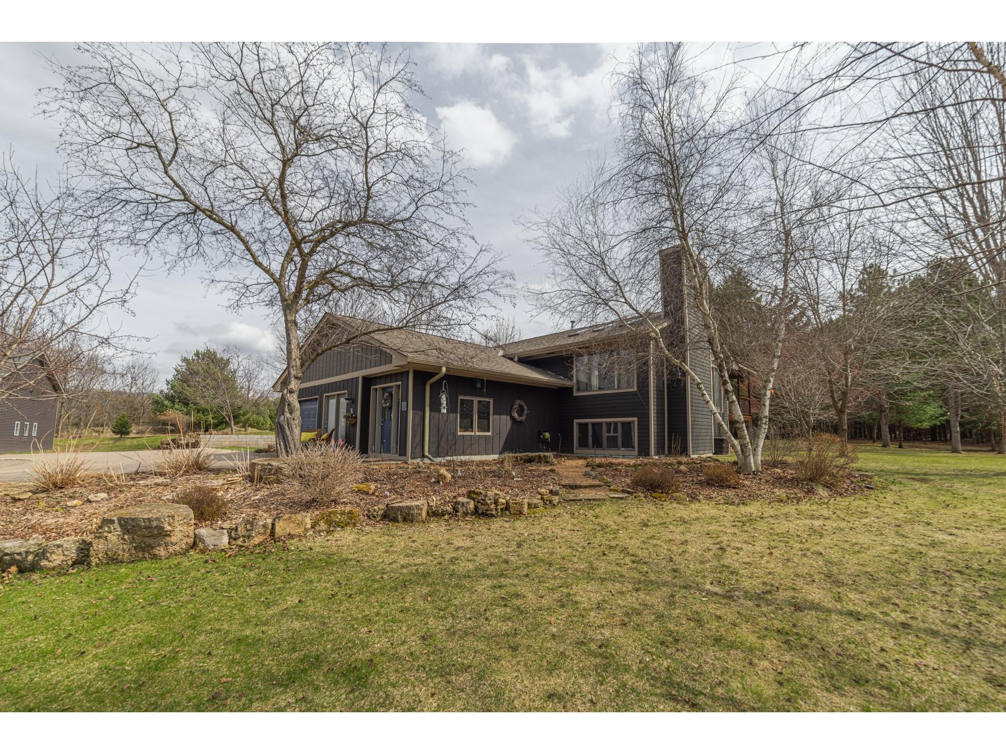 1549 Twin Springs Road Houlton WI 54082 1600036 image1
