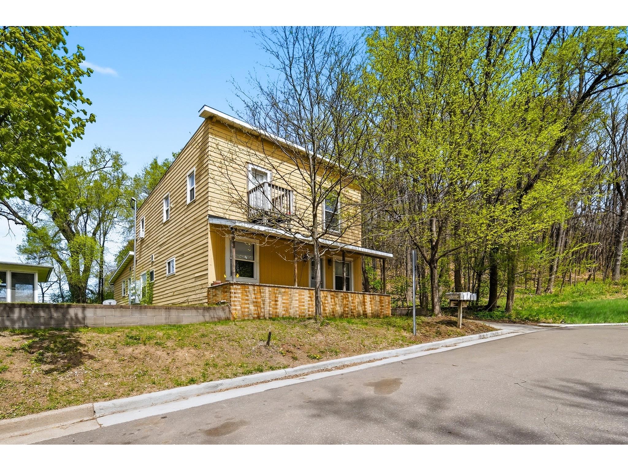 1570 E Madison Street #1-5 Eau Claire WI 54703 1600804 image2