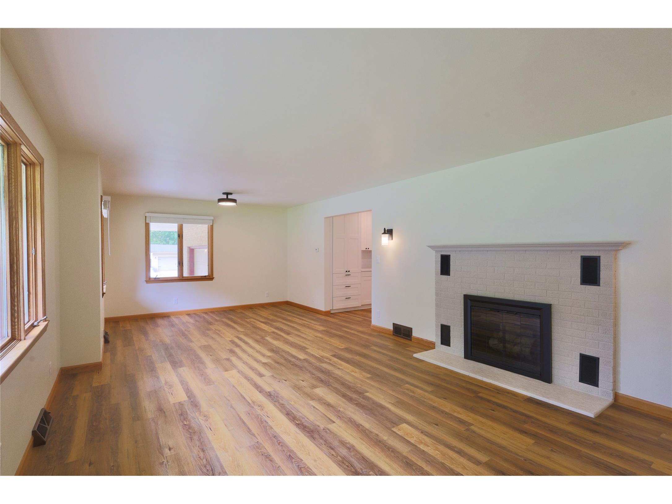 1602 South Street Eau Claire WI 54701 1602196 image8