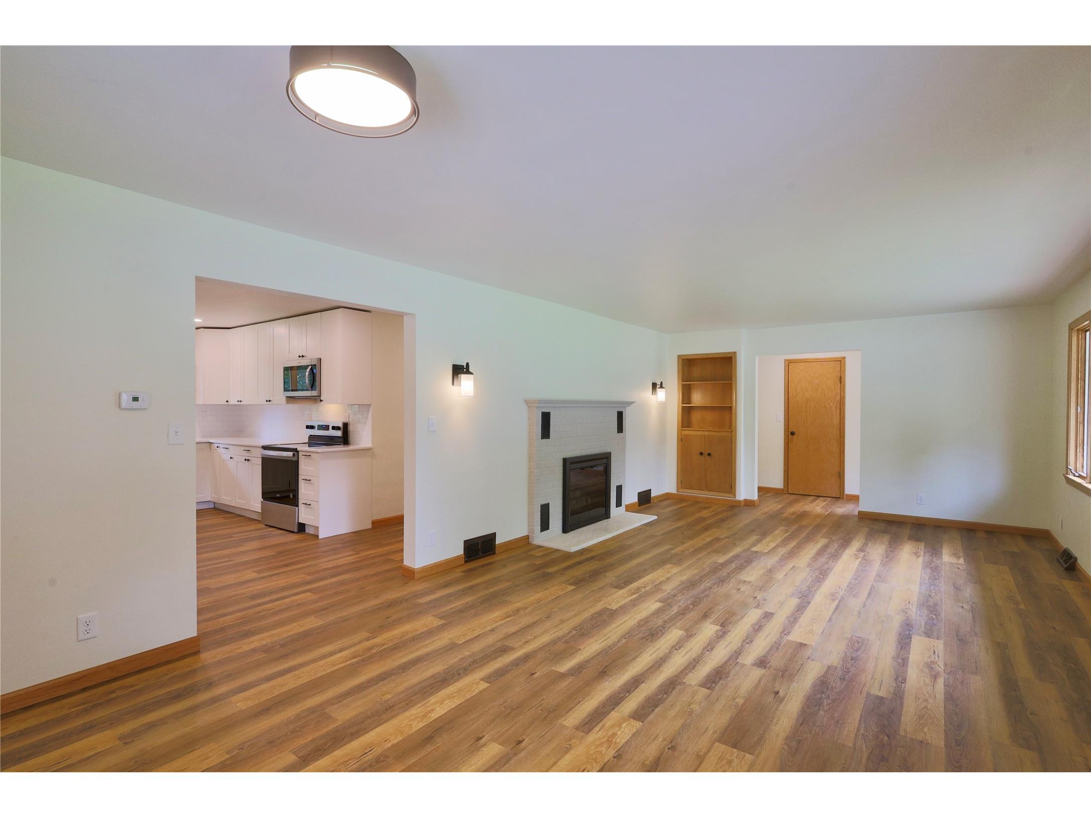 1602 South Street Eau Claire WI 54701 1602196 image9