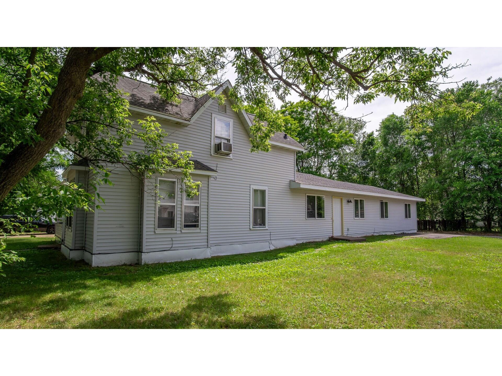 1603 6th Street E #A & B Menomonie WI 54751 1602292 image2