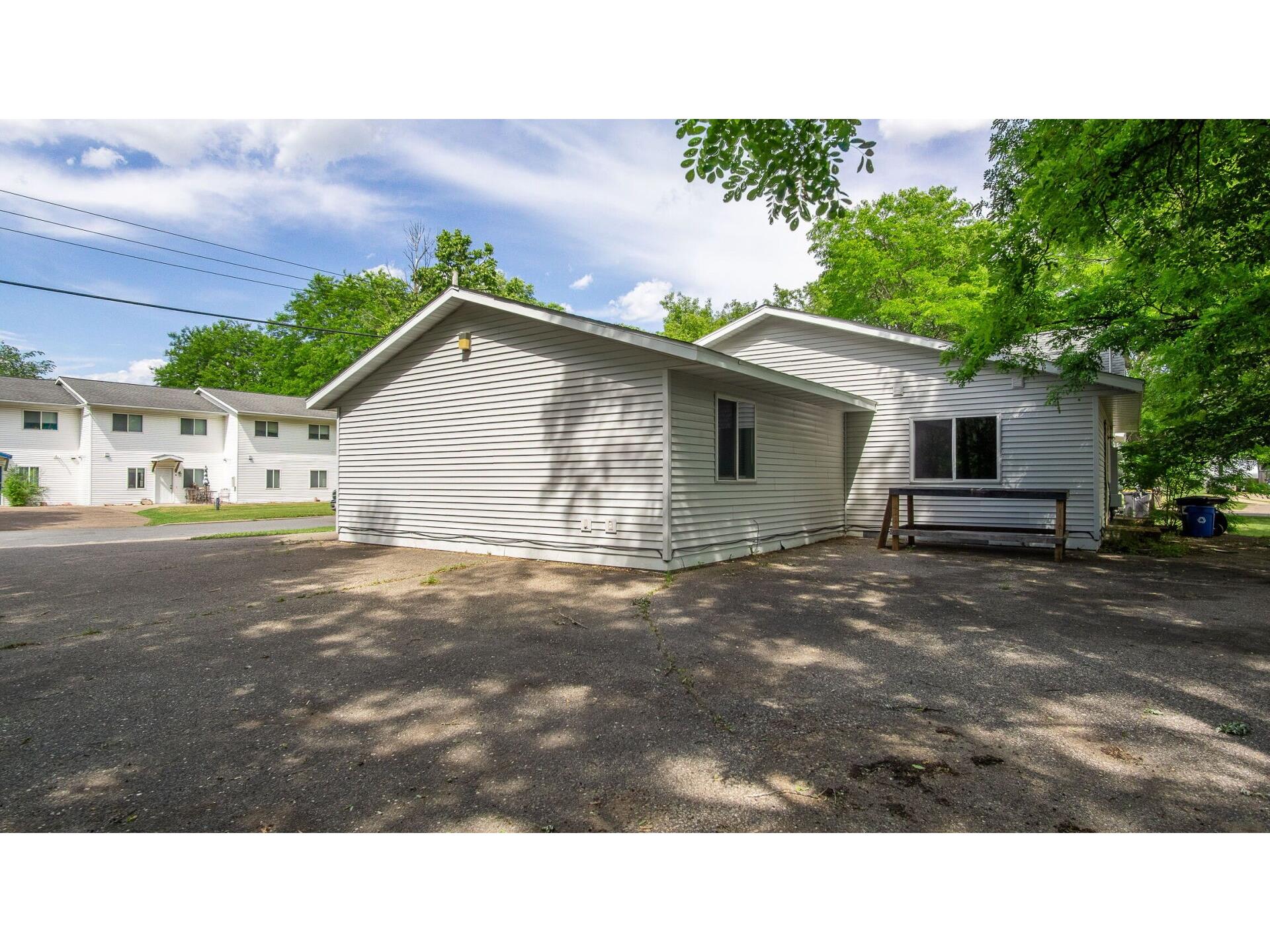 1603 6th Street E #A & B Menomonie WI 54751 1602292 image4