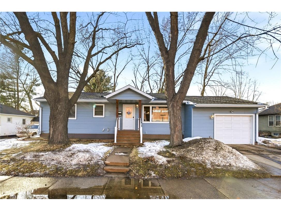 1607 Broadway Street S Menomonie WI 54751 1598448 image1