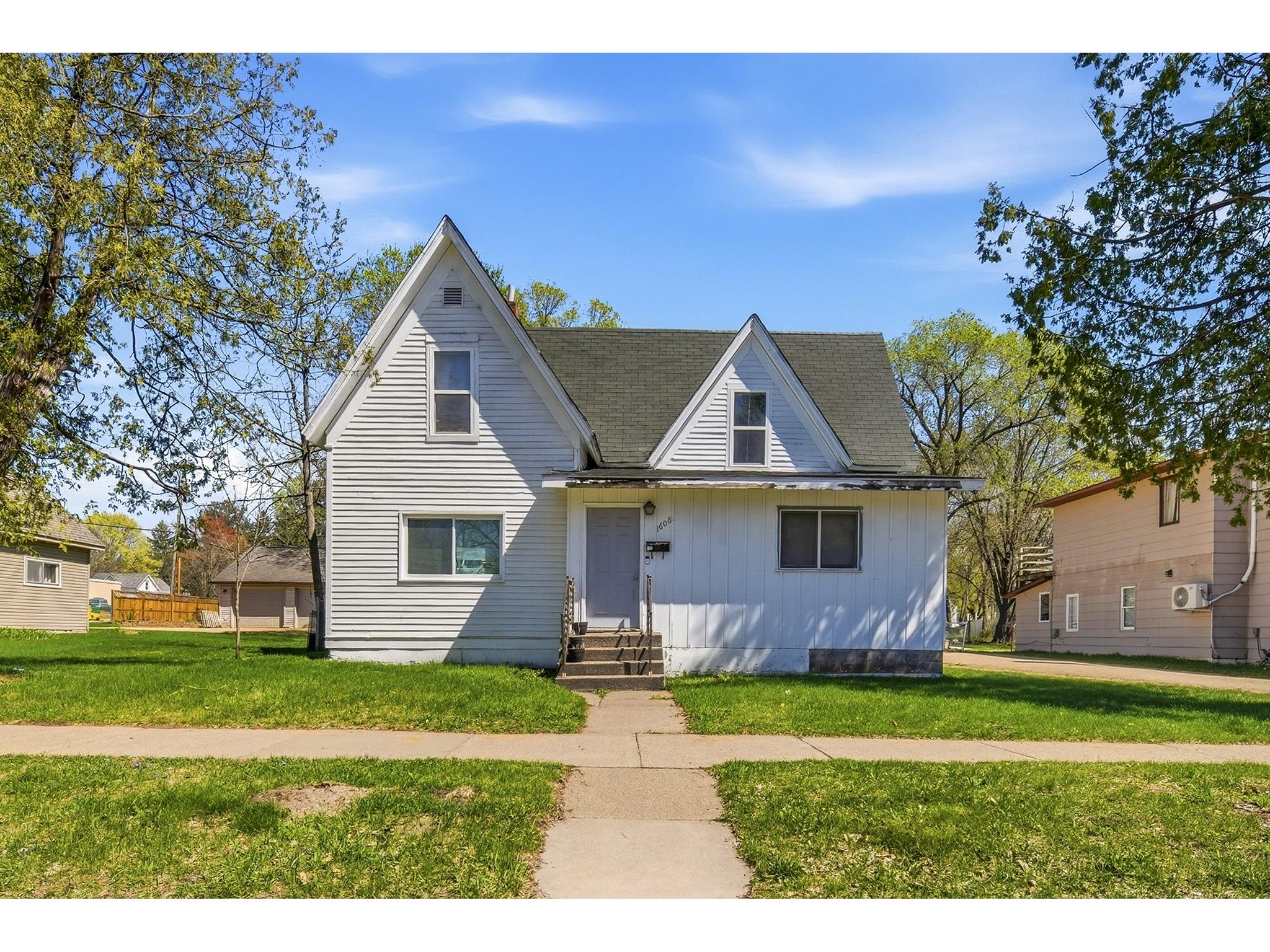 1608 9th Street E #HOUSE Menomonie WI 54751 1600689 image1