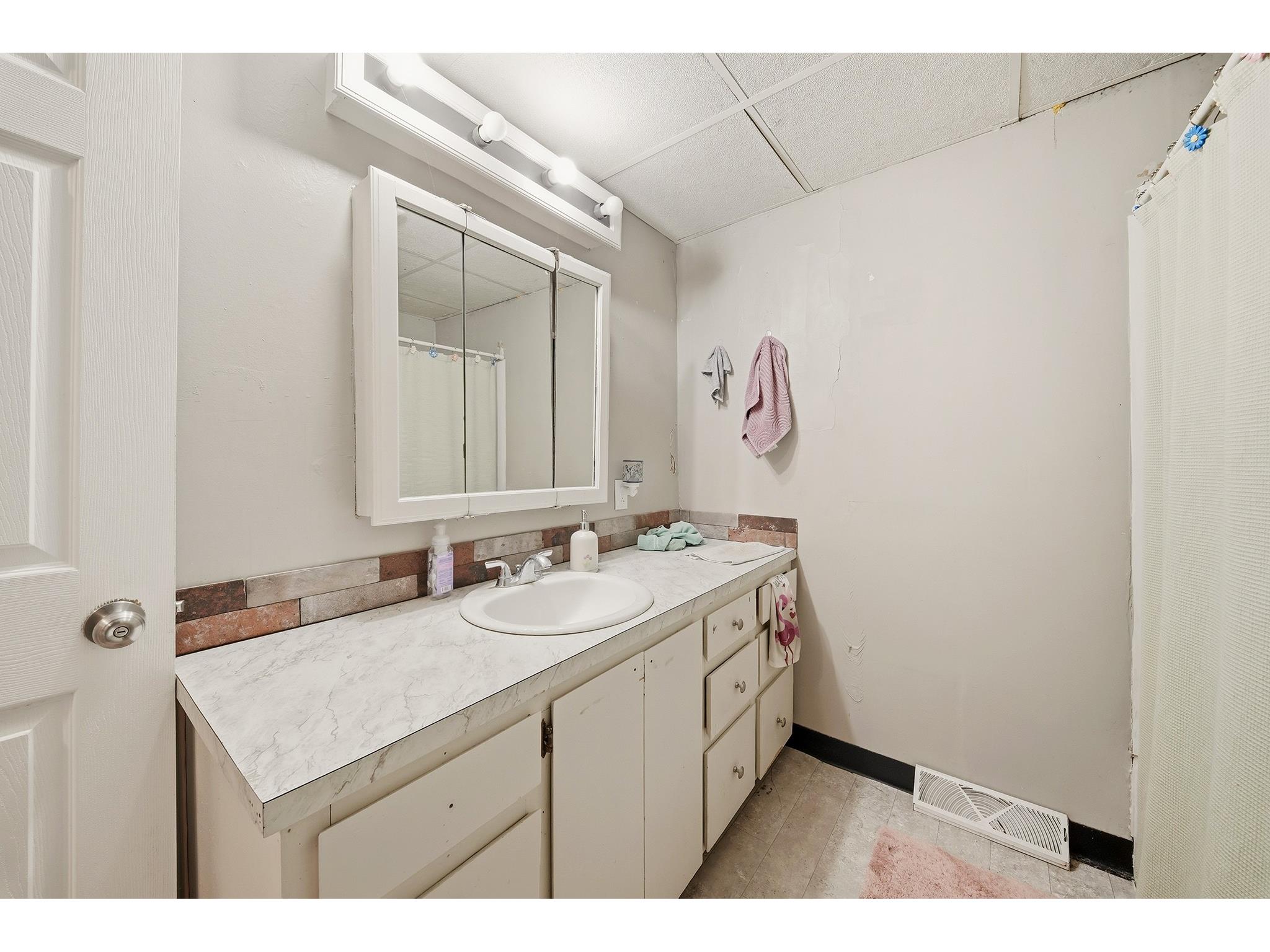1608 9th Street E #HOUSE Menomonie WI 54751 1600689 image19