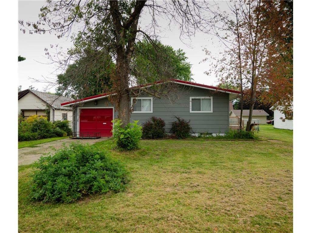 1608 Knapp Street Menomonie WI 54751 1594558 image1
